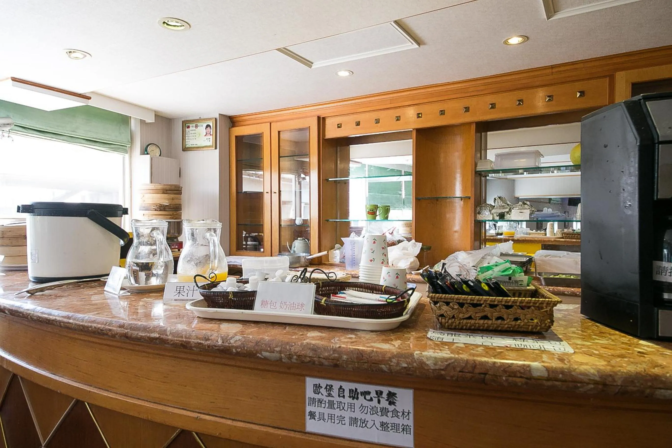 Breakfast in European Castle歐堡商務汽車旅館有限公司