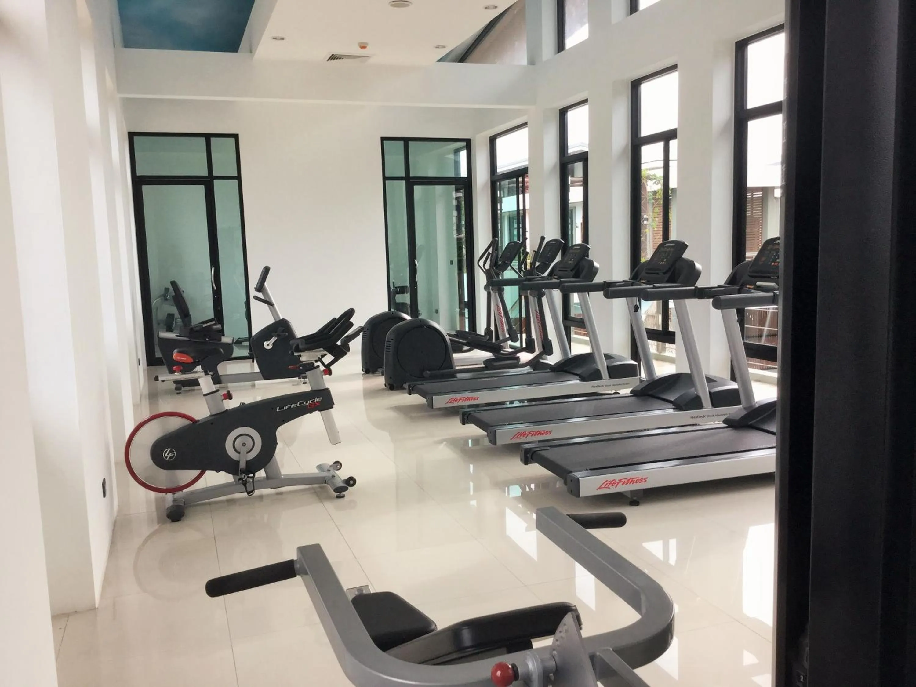 Fitness centre/facilities in Chalong Miracle Lakeview