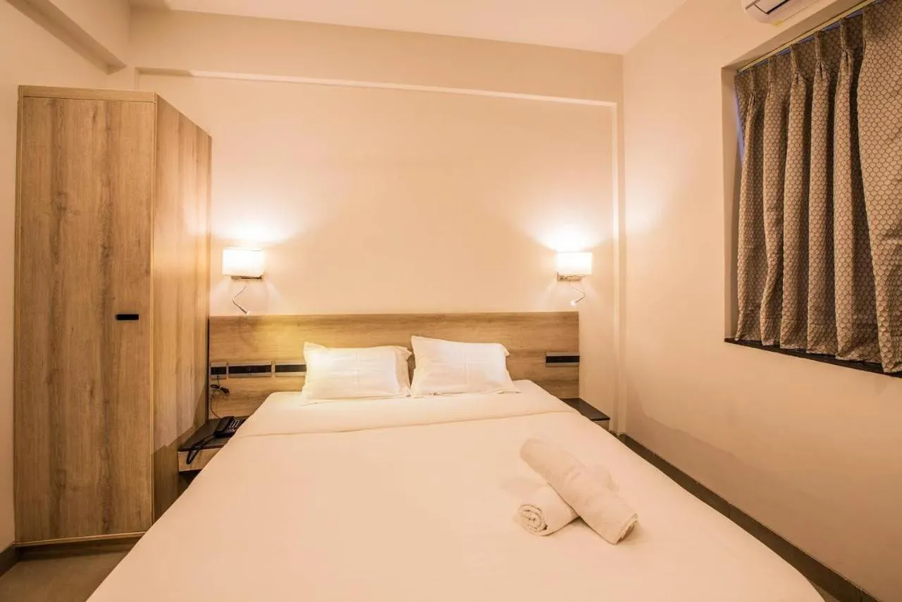 Bed in Coastal Pearl Hotel Margao Railway Station