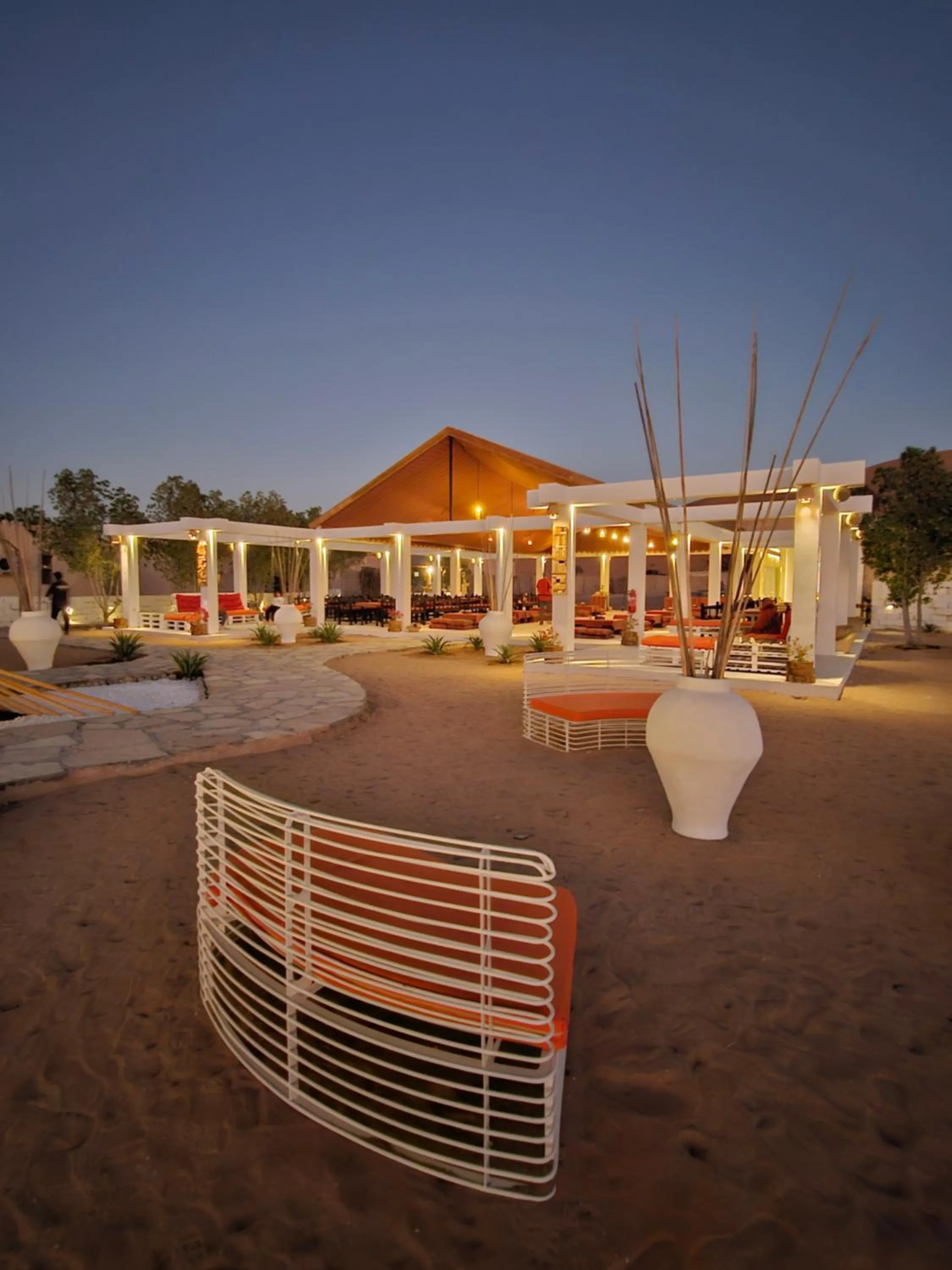 Restaurant/places to eat in Sama al Wasil Desert Camp