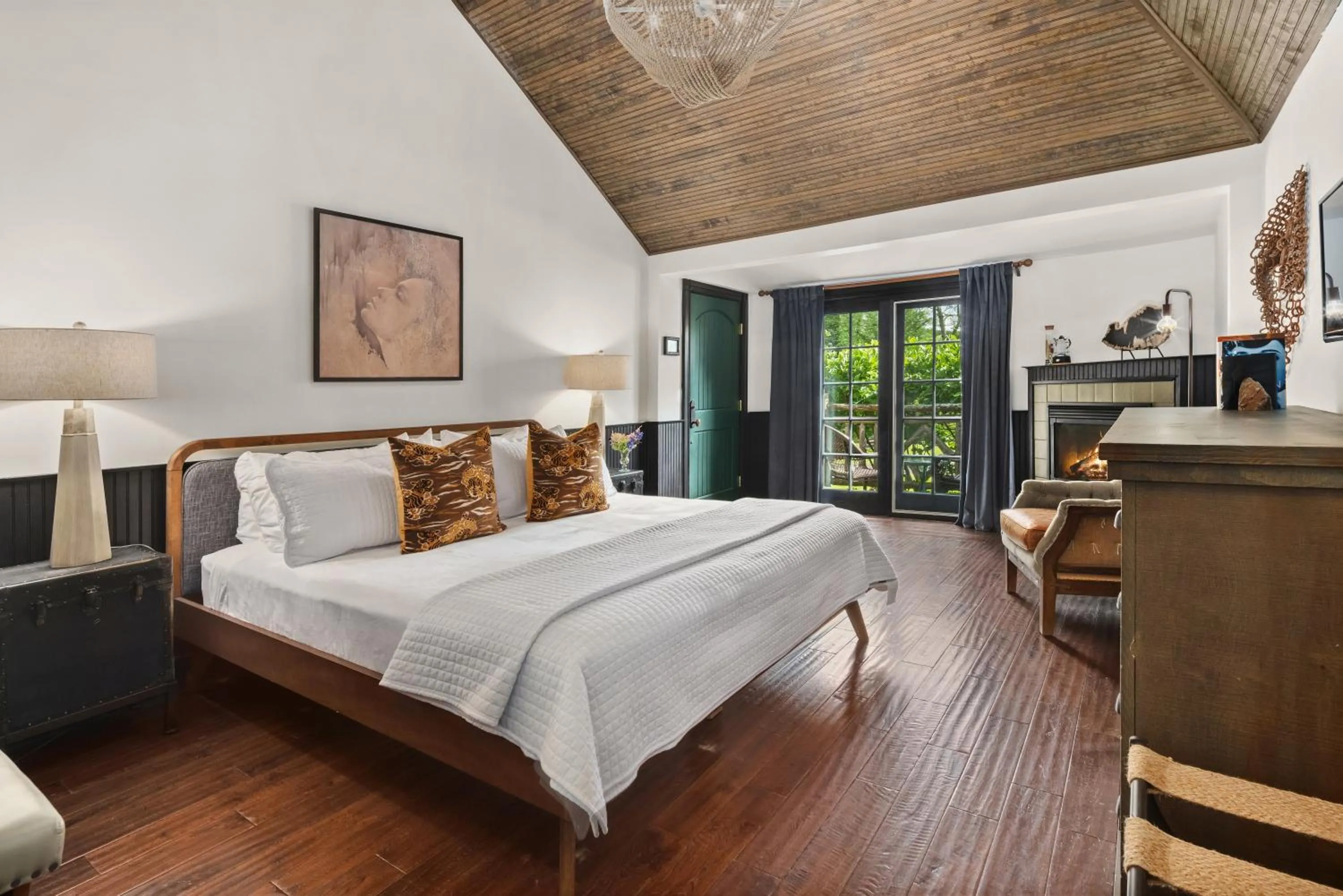 King Room with Balcony in Hotel Mountain Brook