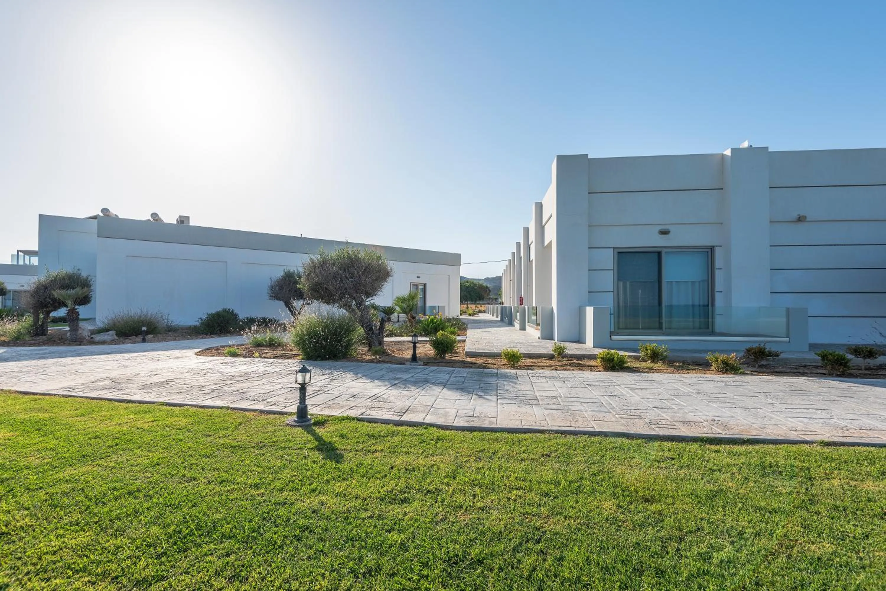 Property building in Royal Bay Suites