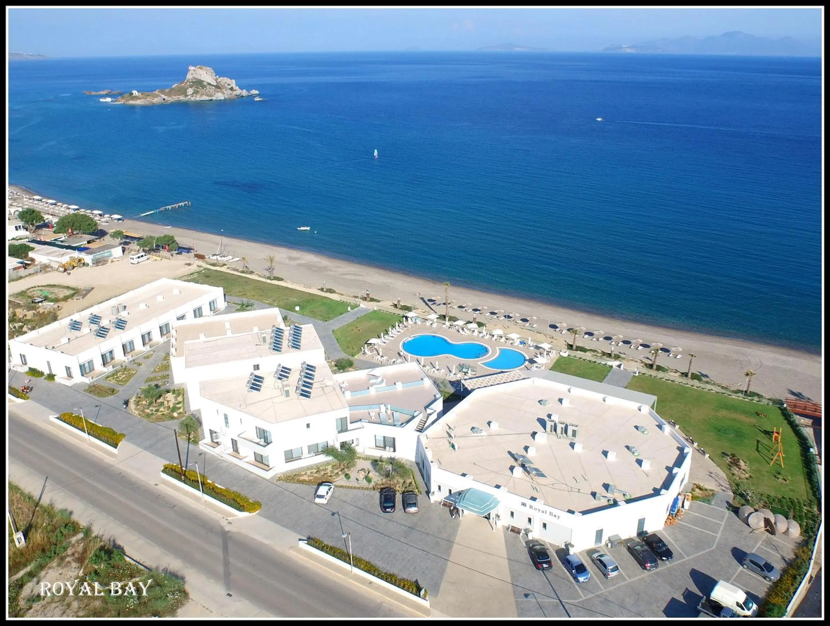 Day in Royal Bay Suites