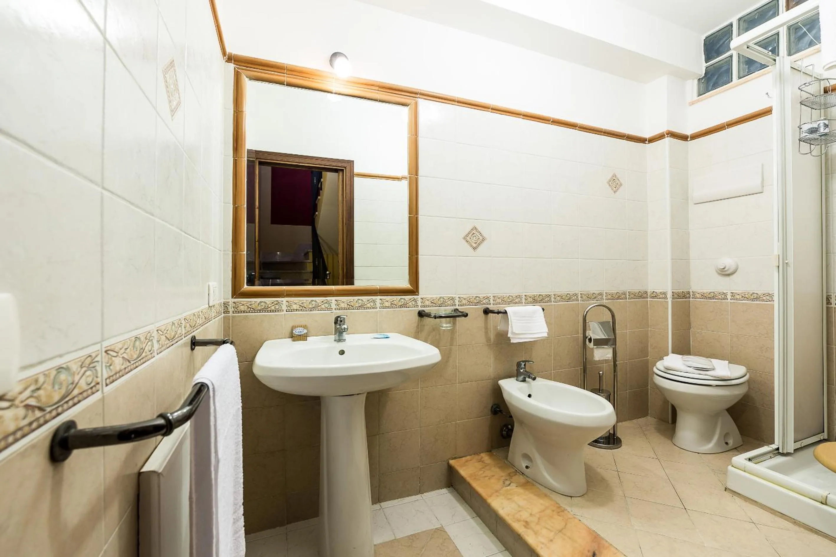 Family Room with Private Bathroom in Bed And Breakfast Marina d'Aspra