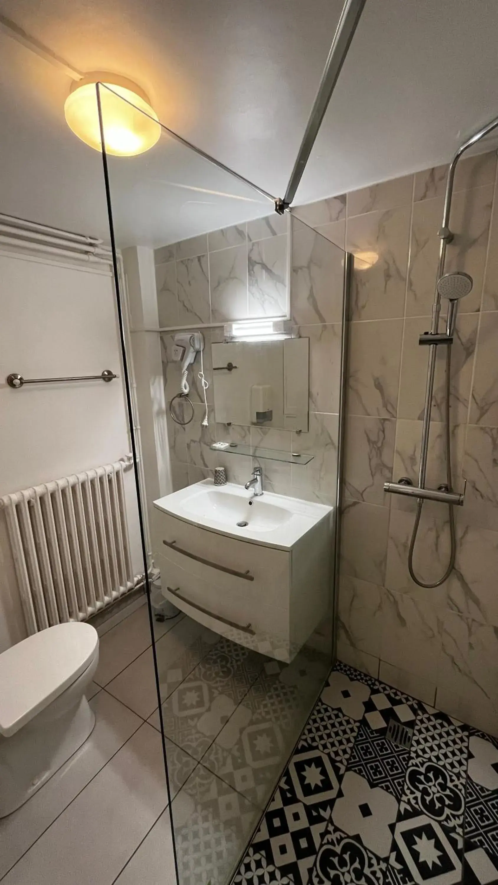 Shower, Bathroom in Hôtel Marie Louise