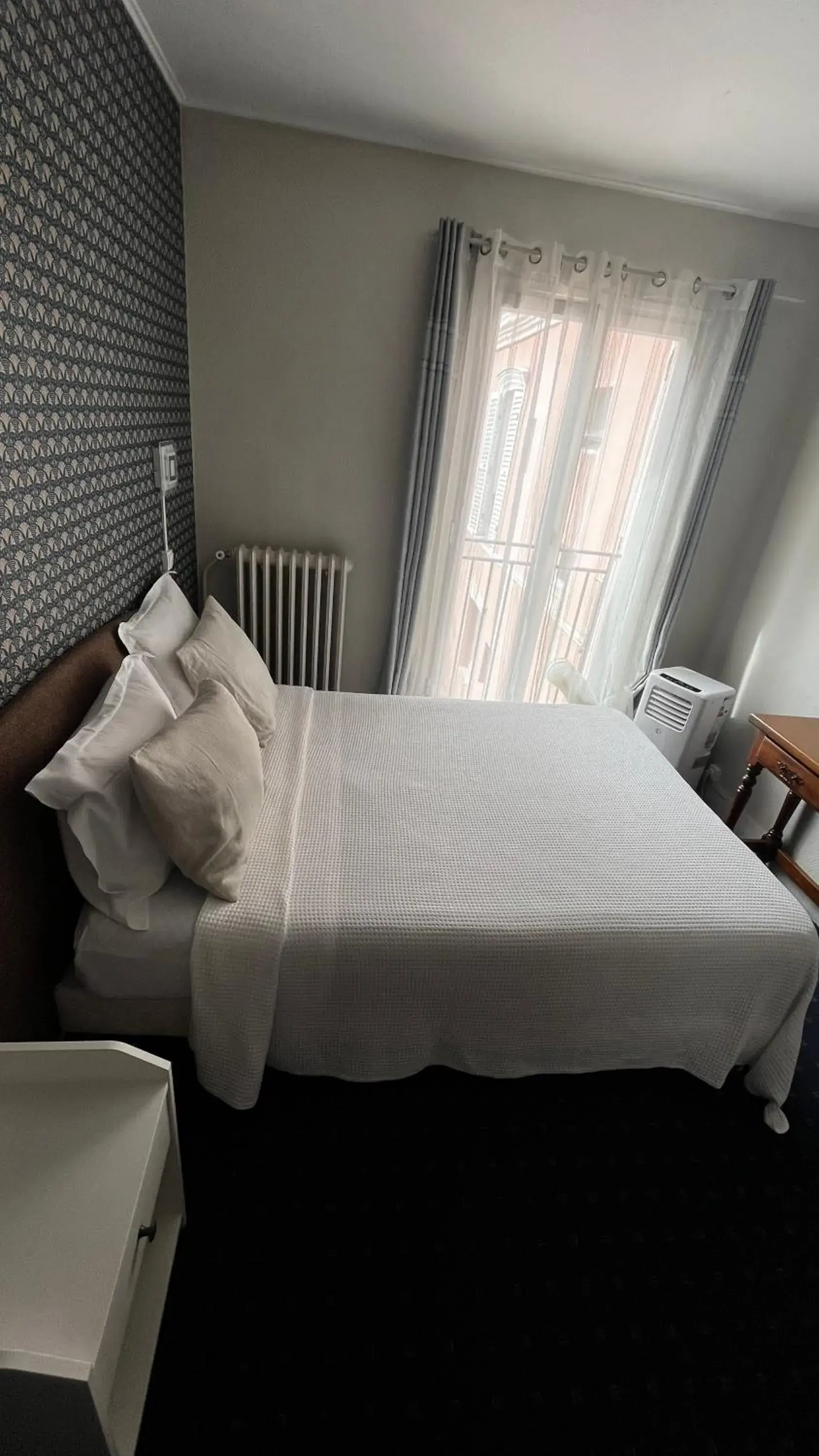 Bed in Hôtel Marie Louise