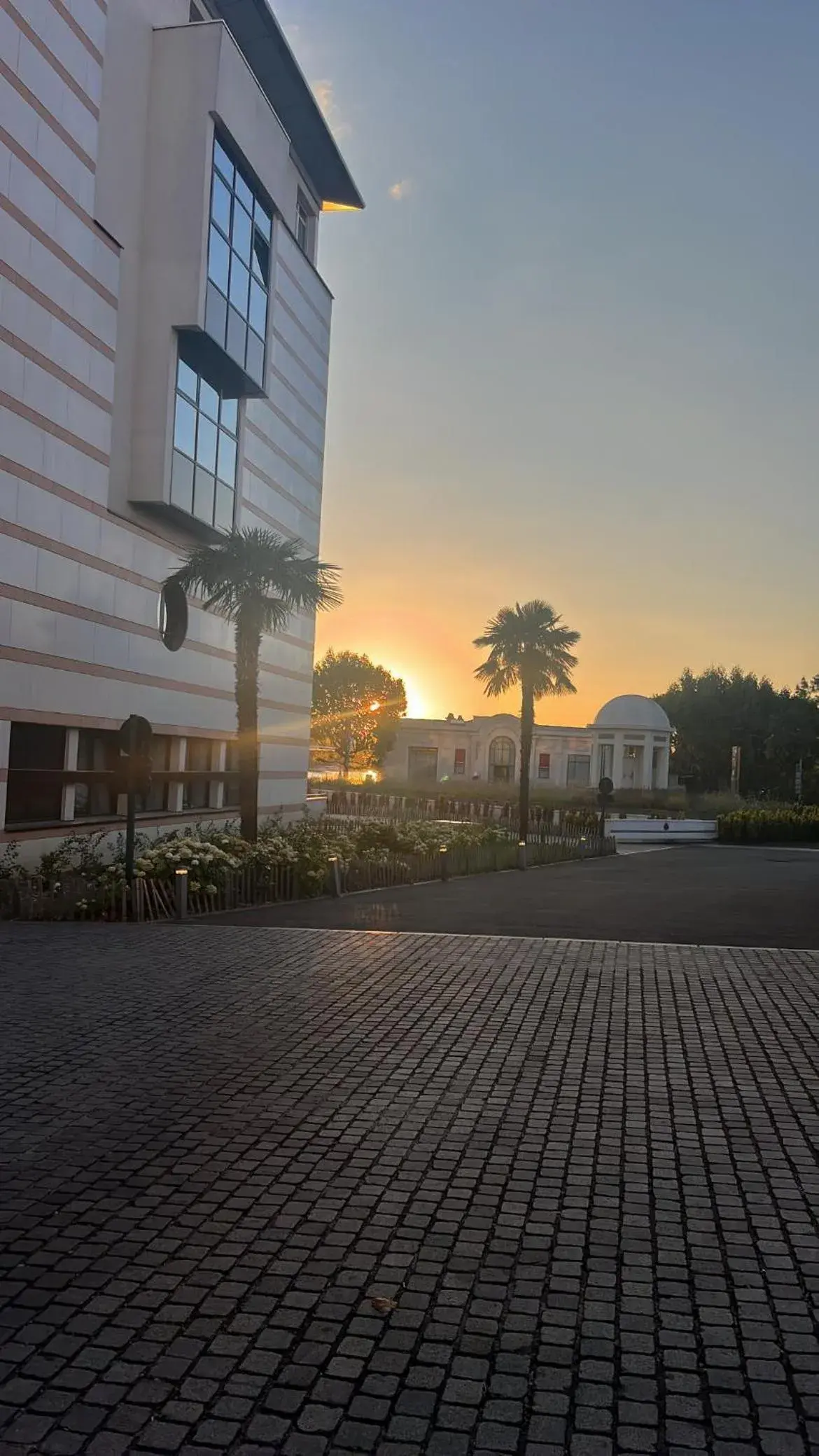 Sunset, Property Building in Hôtel Marie Louise