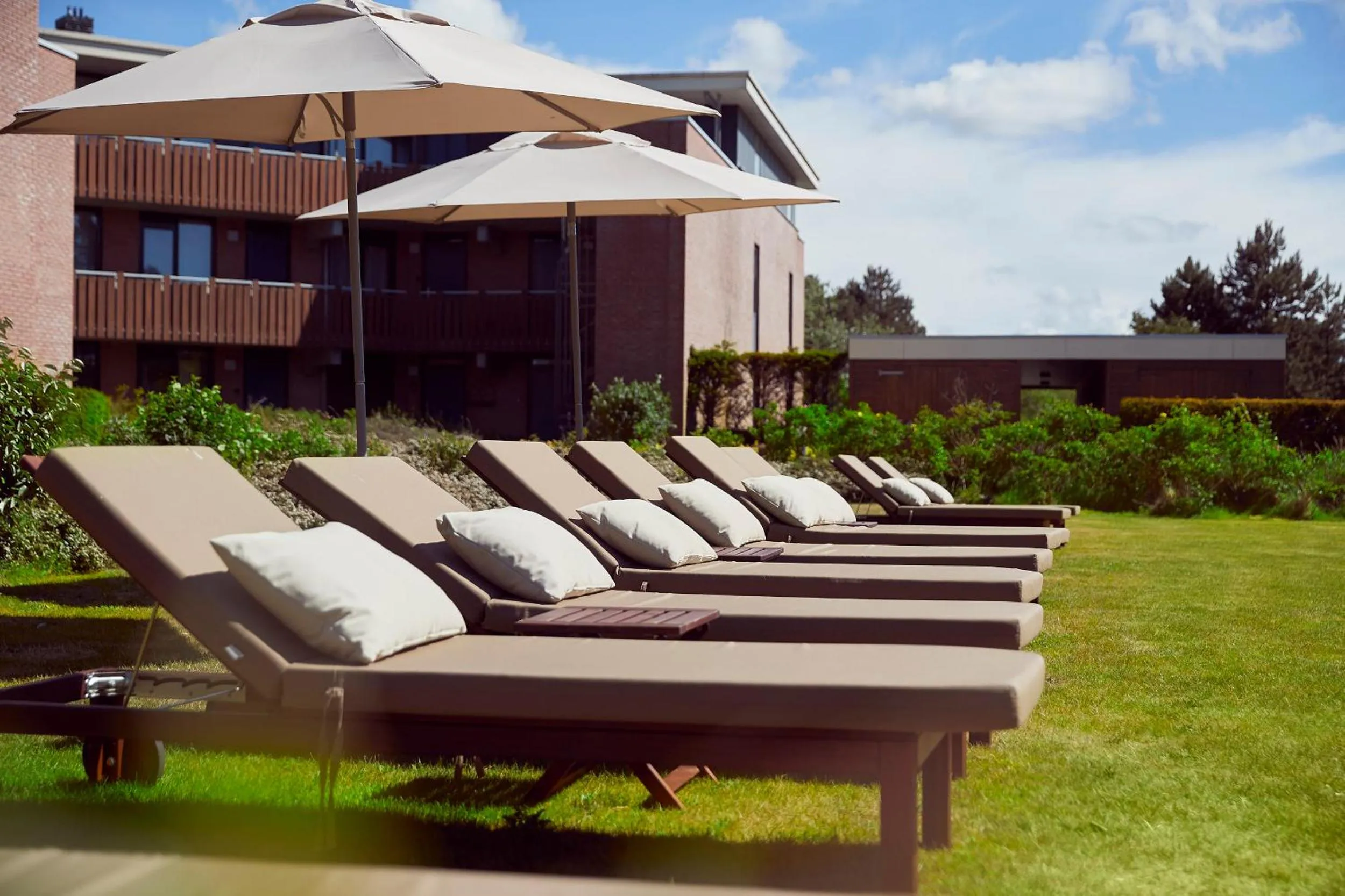 Garden in Fletcher Hotel-Restaurant Noordsee-Ameland