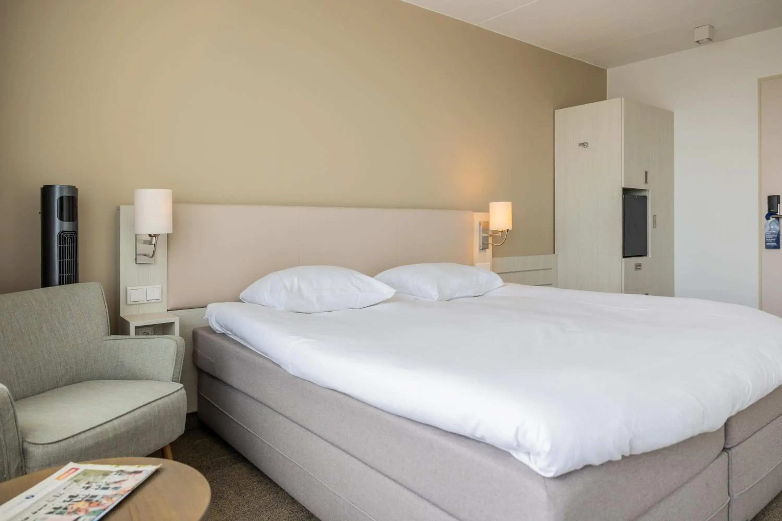 Bedroom, Bed in Fletcher Hotel-Restaurant Noordsee-Ameland Bedroom, Bed in Fletcher Hotel-Restaurant Noordsee-Ameland