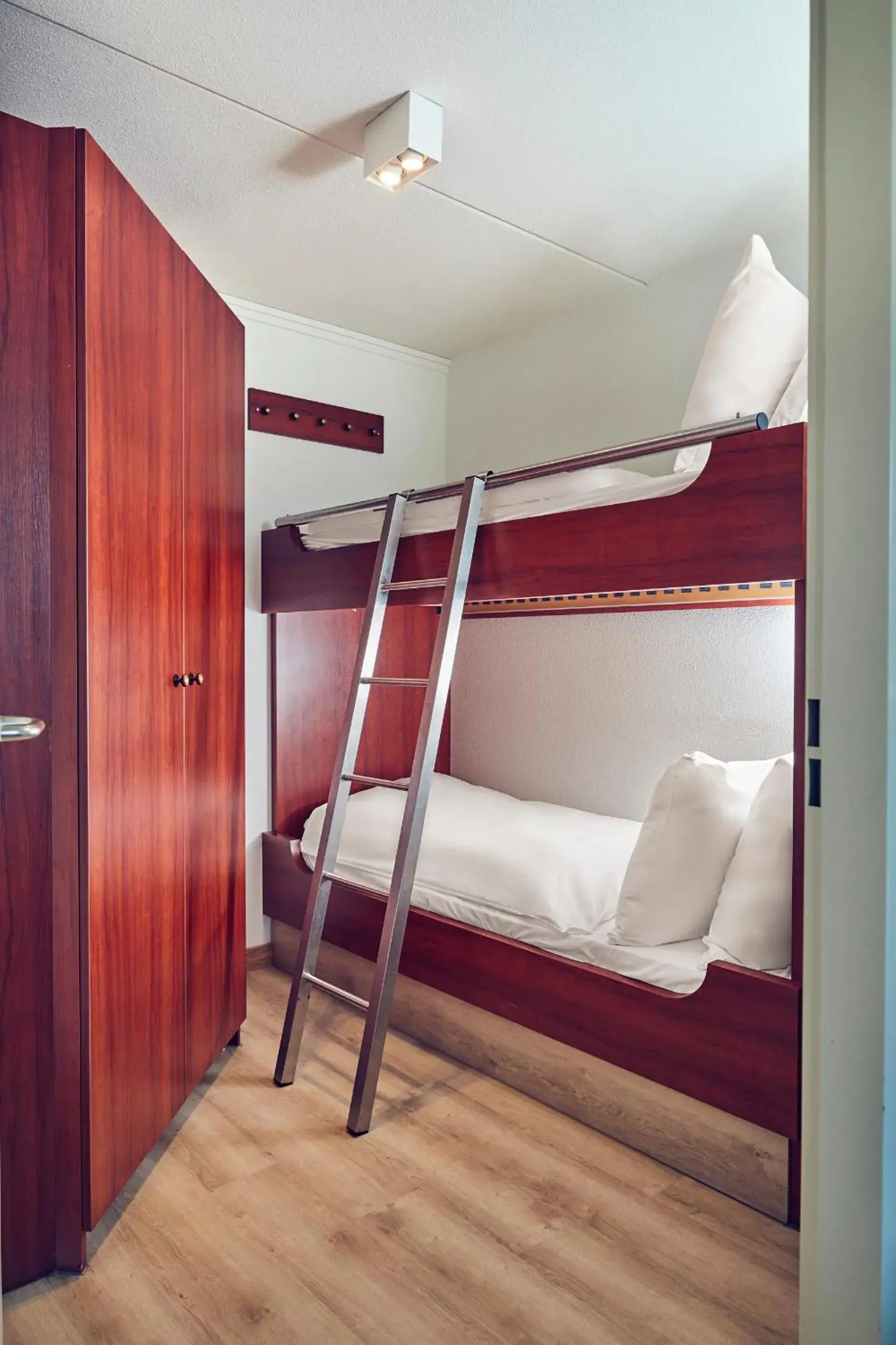 bunk bed, Bed in Fletcher Hotel-Restaurant Noordsee-Ameland bunk bed, Bed in Fletcher Hotel-Restaurant Noordsee-Ameland