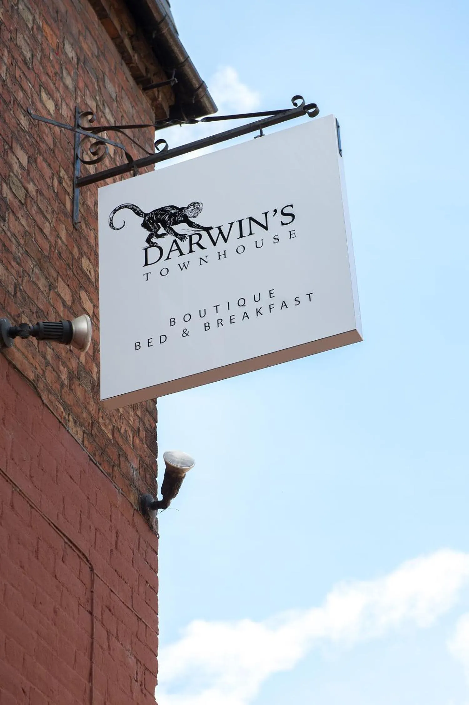 Property building in Darwin's Townhouse