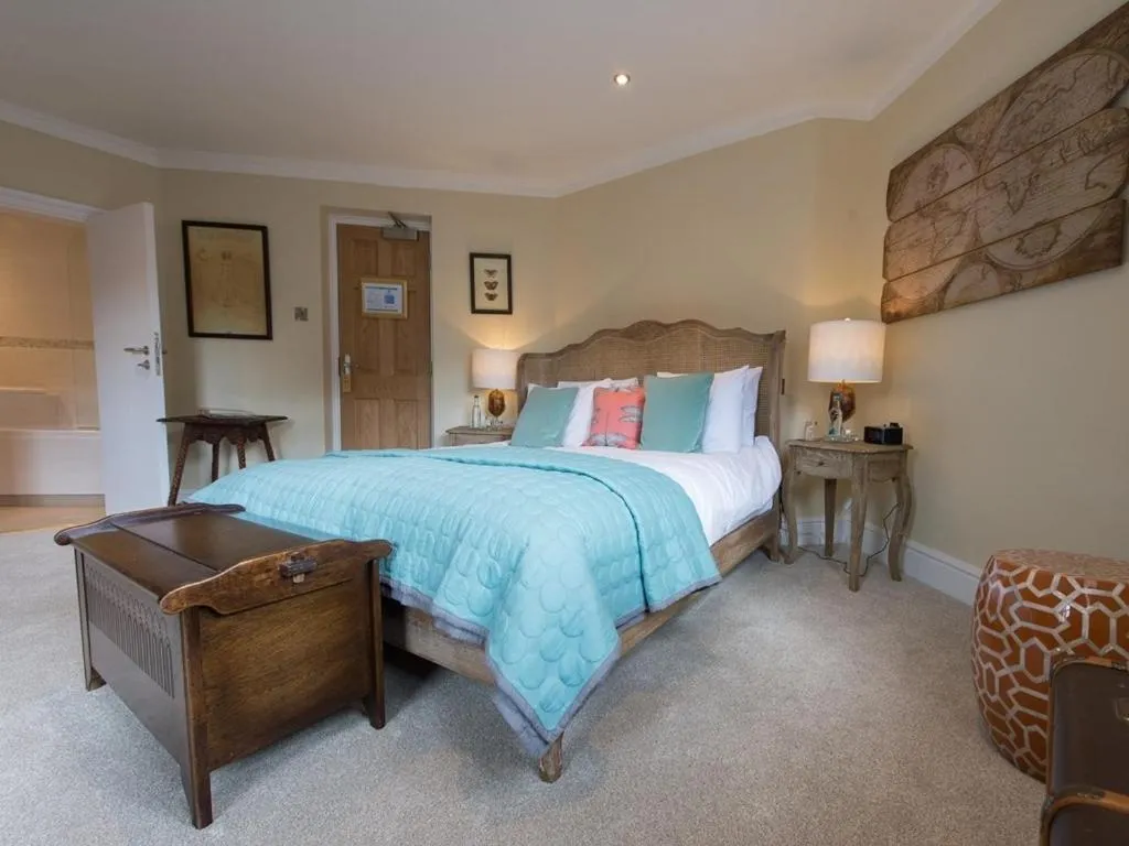 Bedroom, Bed in Darwin's Townhouse