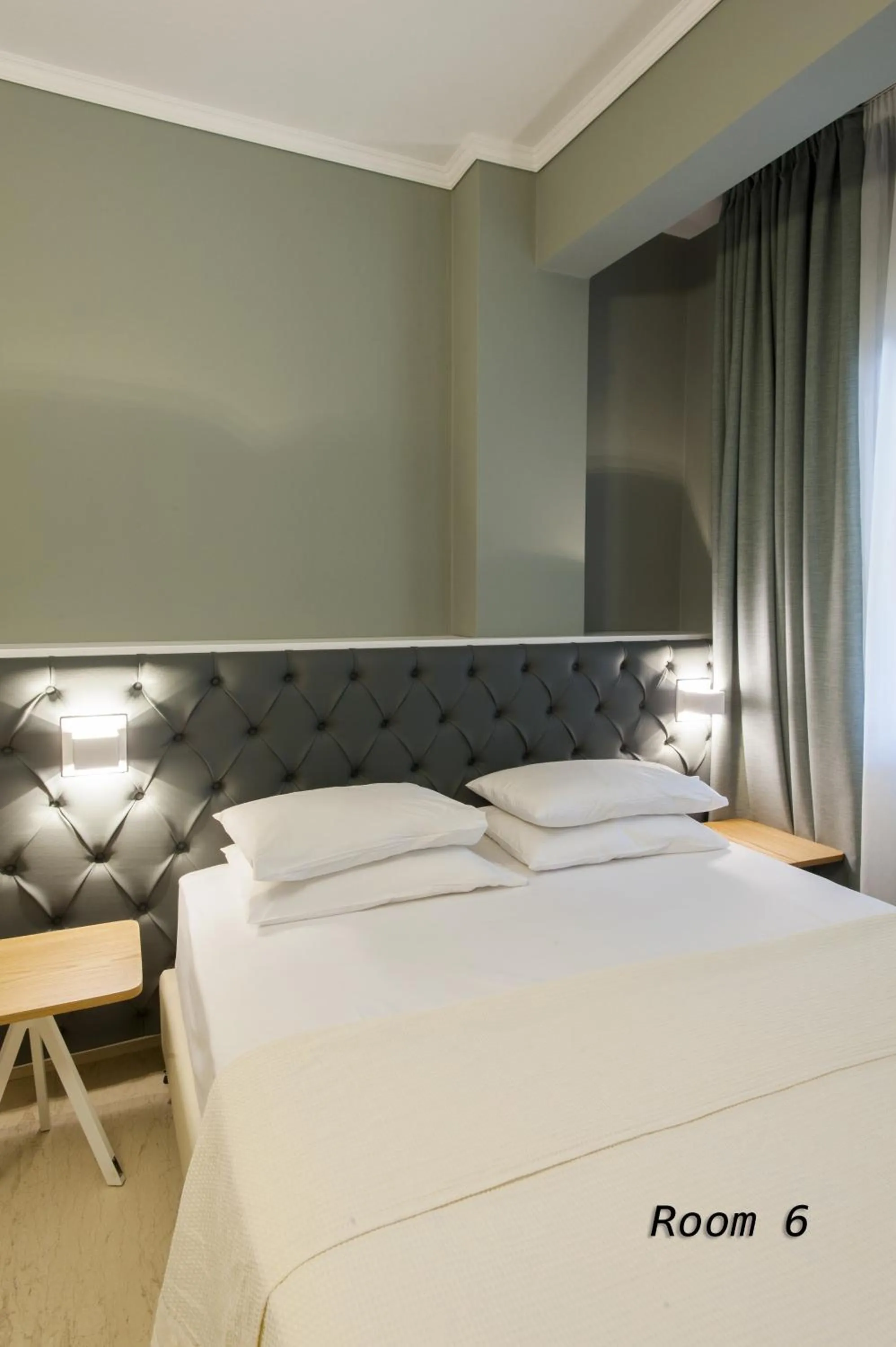 Photo of the whole room, Bed in Hotel Oriana - Adults Only