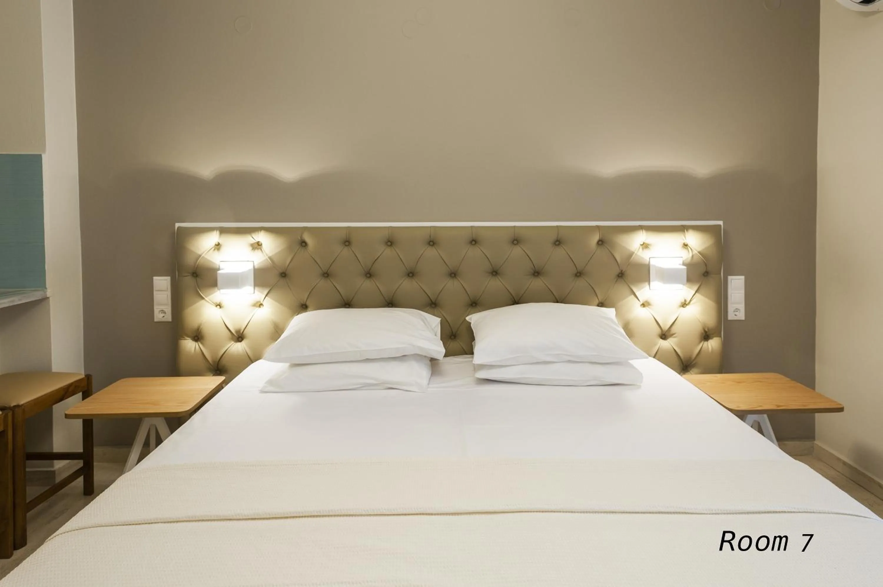 Photo of the whole room, Bed in Hotel Oriana - Adults Only