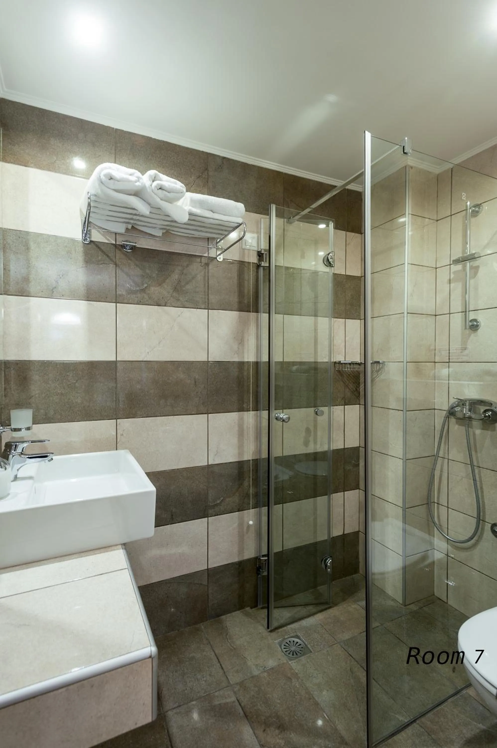 Shower in Hotel Oriana - Adults Only
