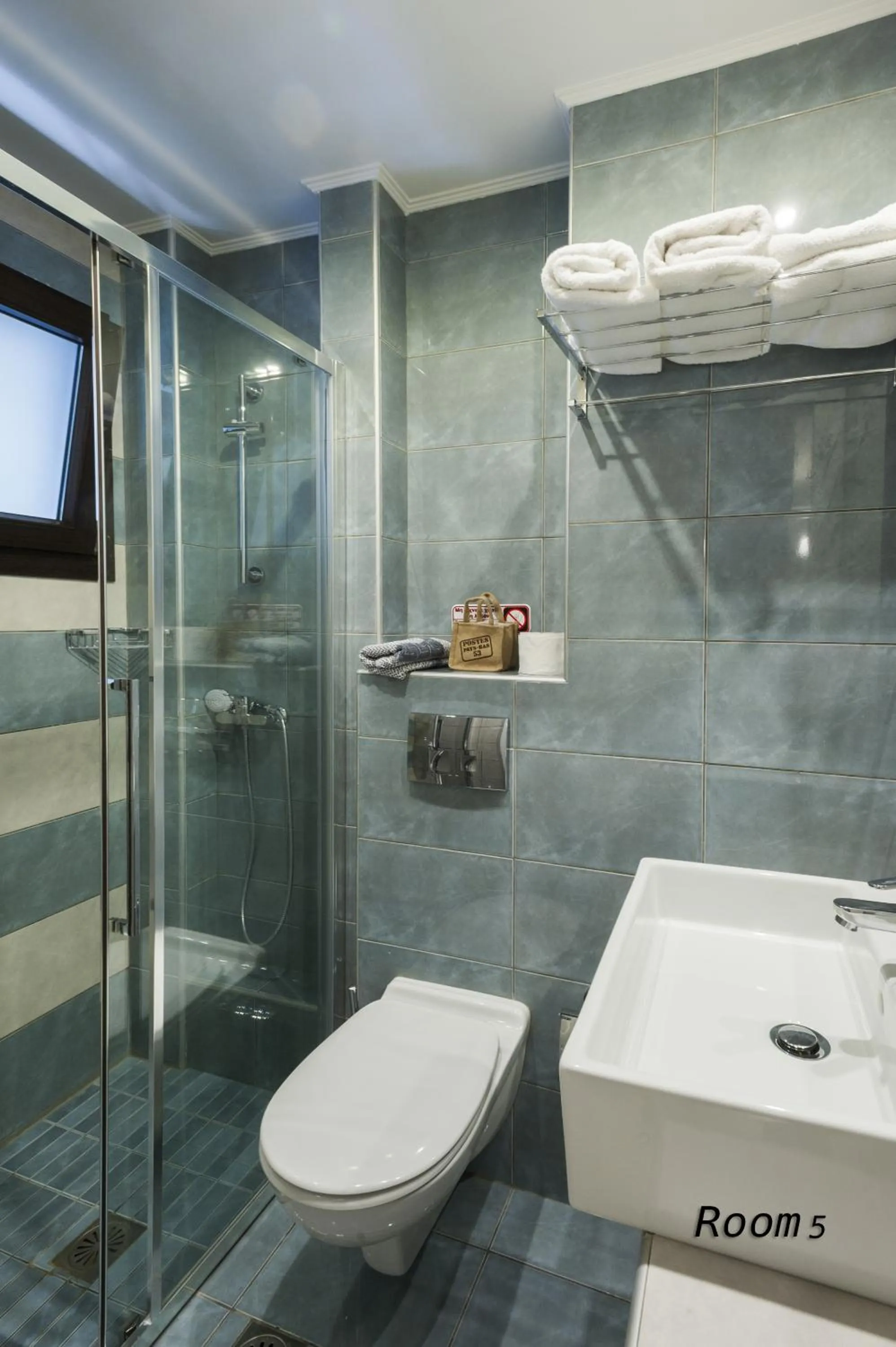 Shower in Hotel Oriana - Adults Only