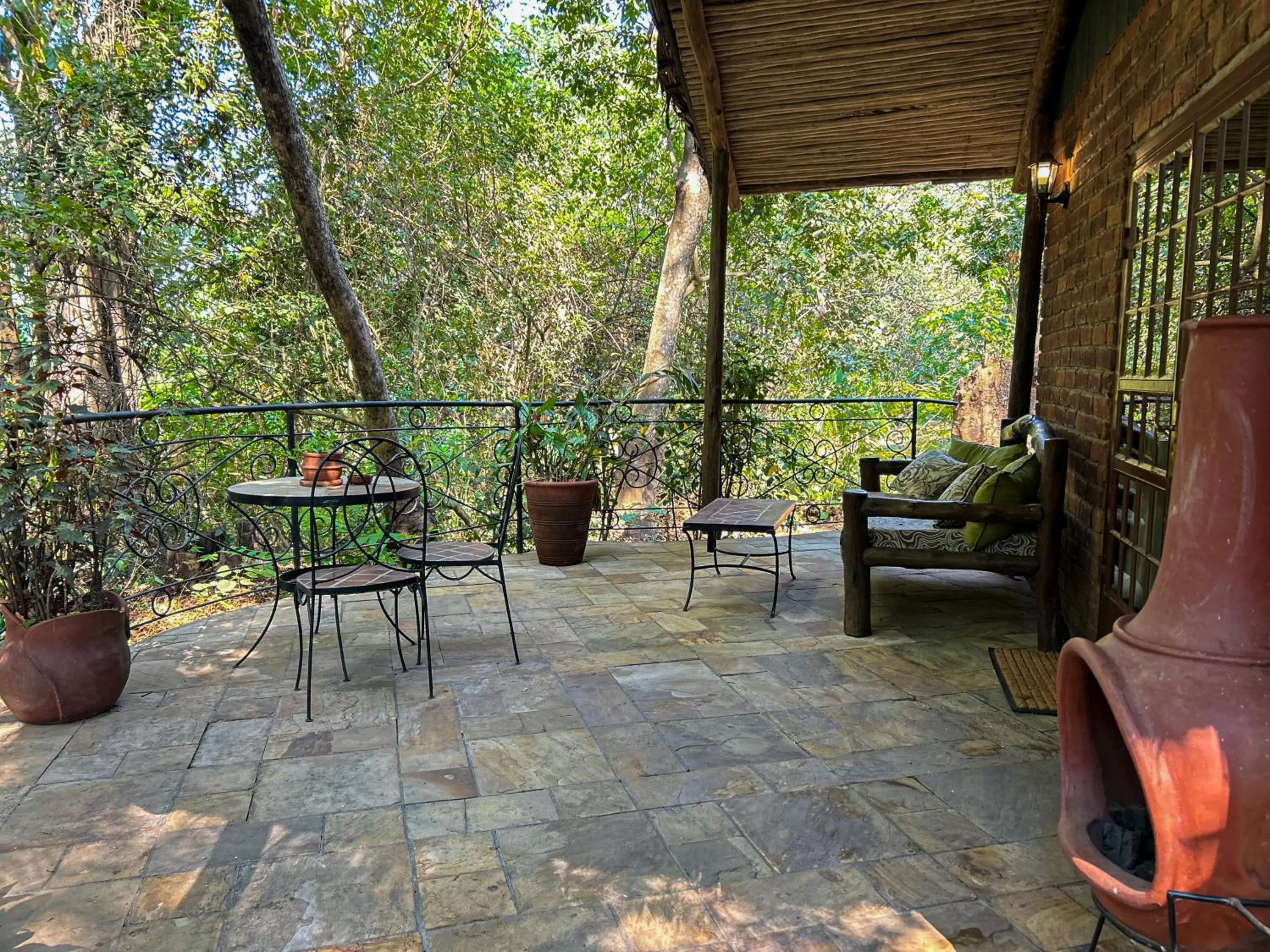 Patio in Rivertrees Country Inn