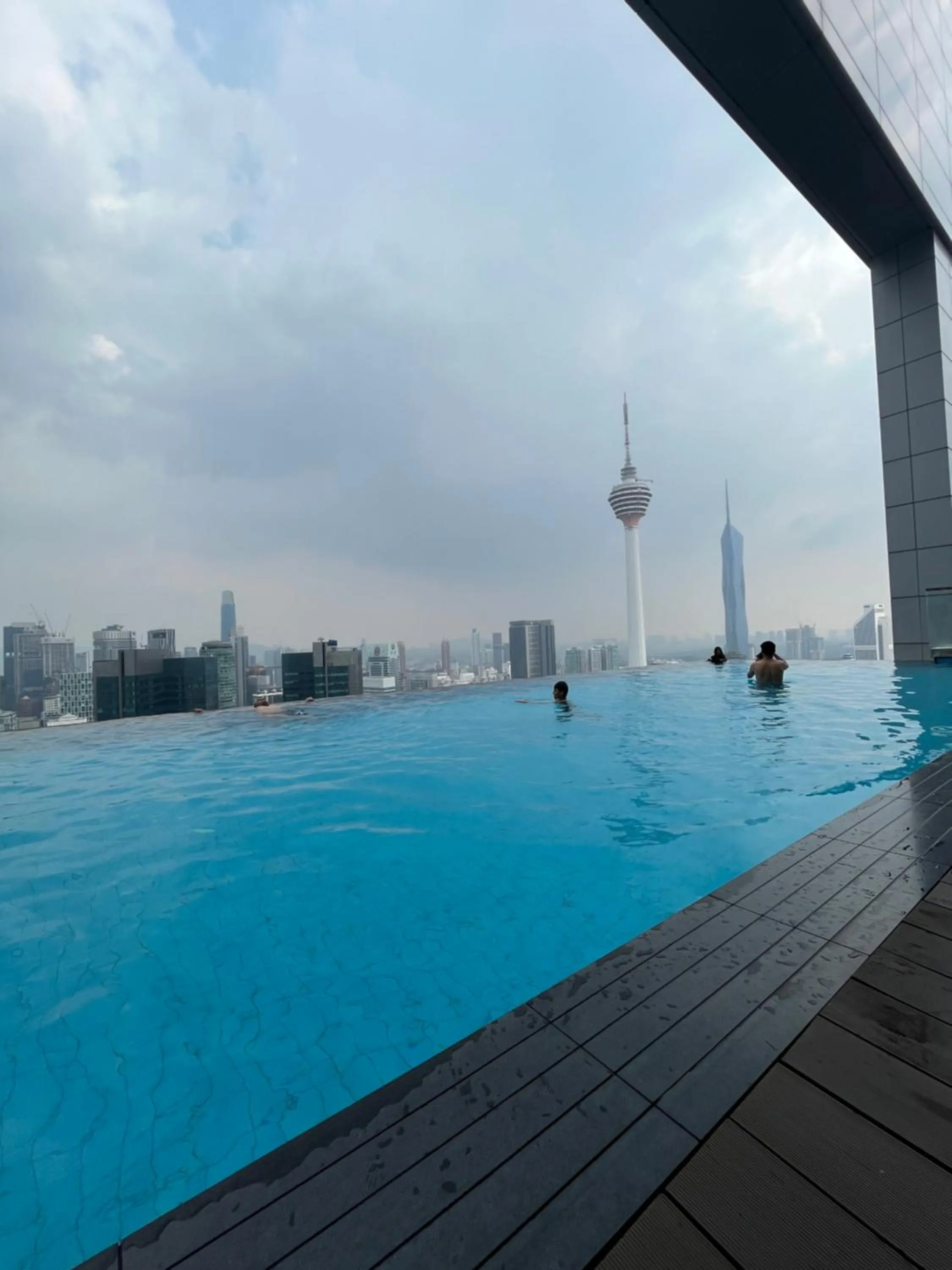 Day in Castle Quest Residence