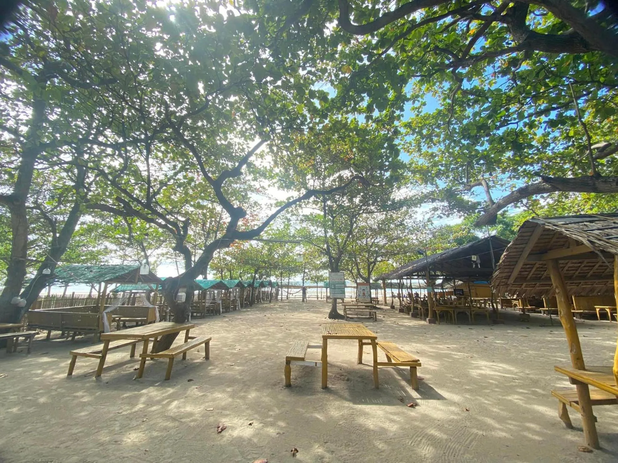 Beach Front Calatagan Apartelle