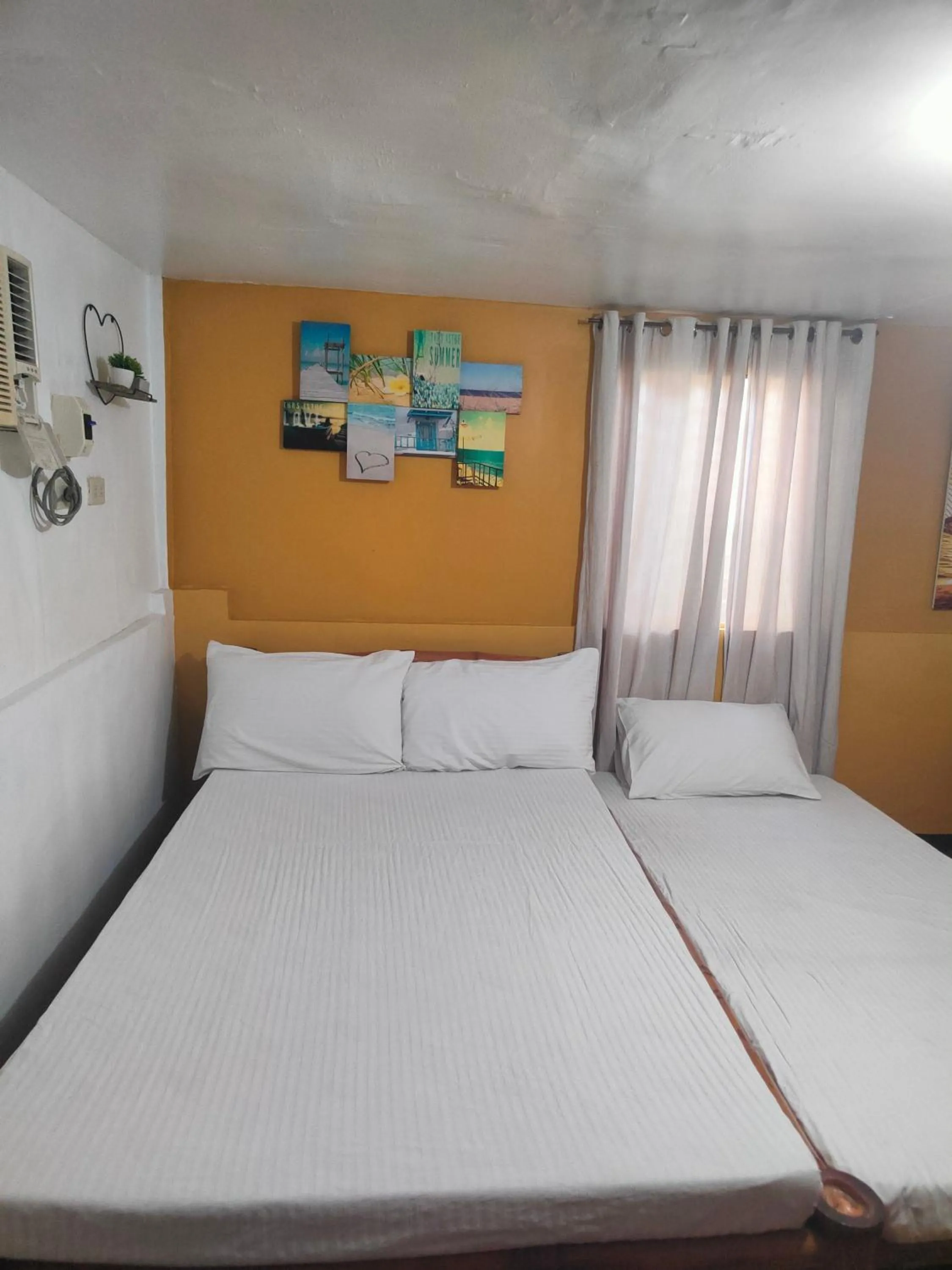 Bed in Beach Front Calatagan Apartelle