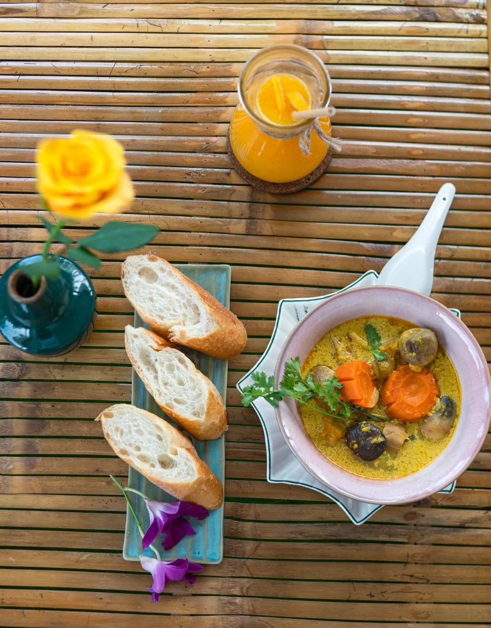 Swimming pool in MTR Apartment & Hotel