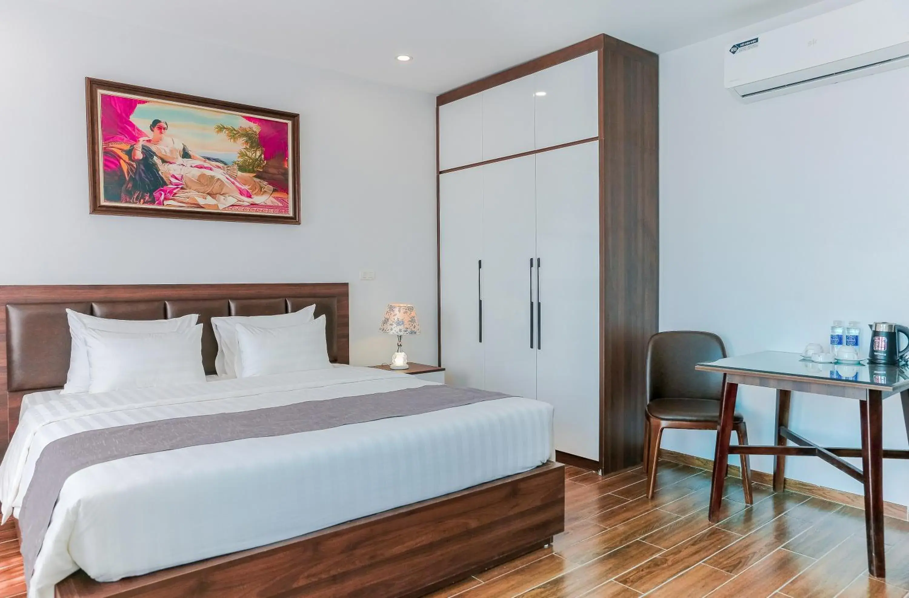 Photo of the whole room, Bed in Yên Phong Hotel Photo of the whole room, Bed in Yên Phong Hotel