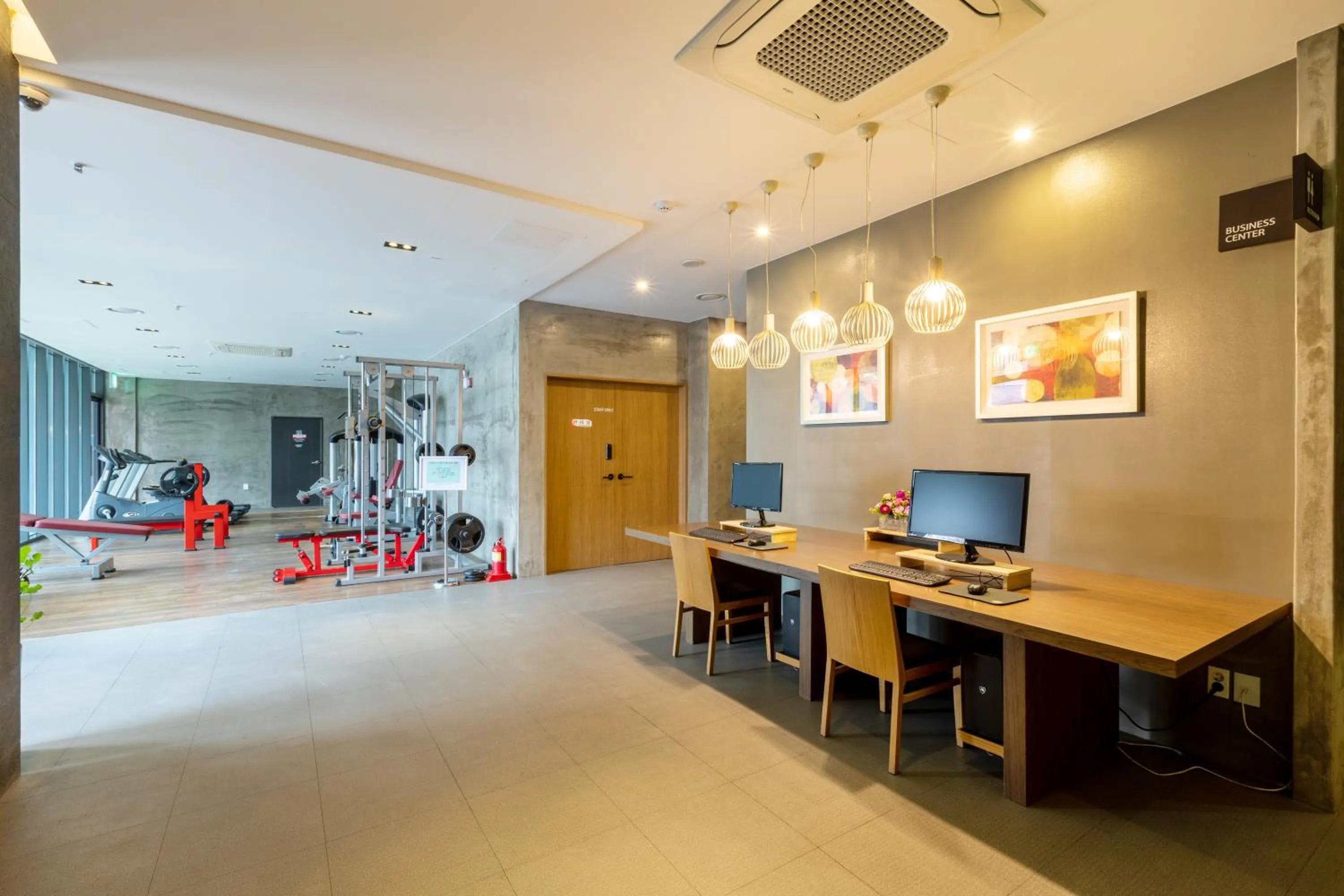 People in Mate Hotel Paju