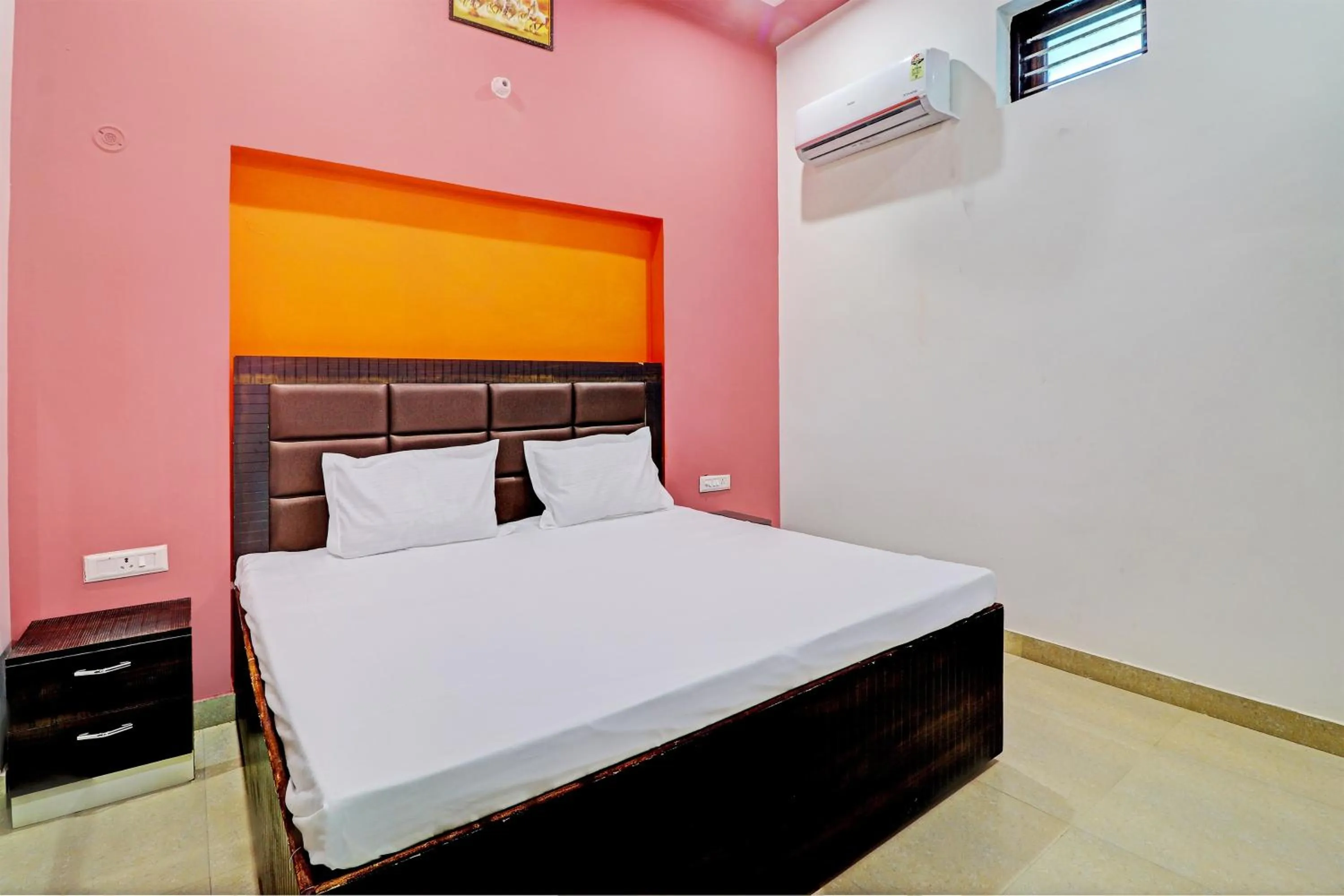 Bedroom in Hotel O Om Palace