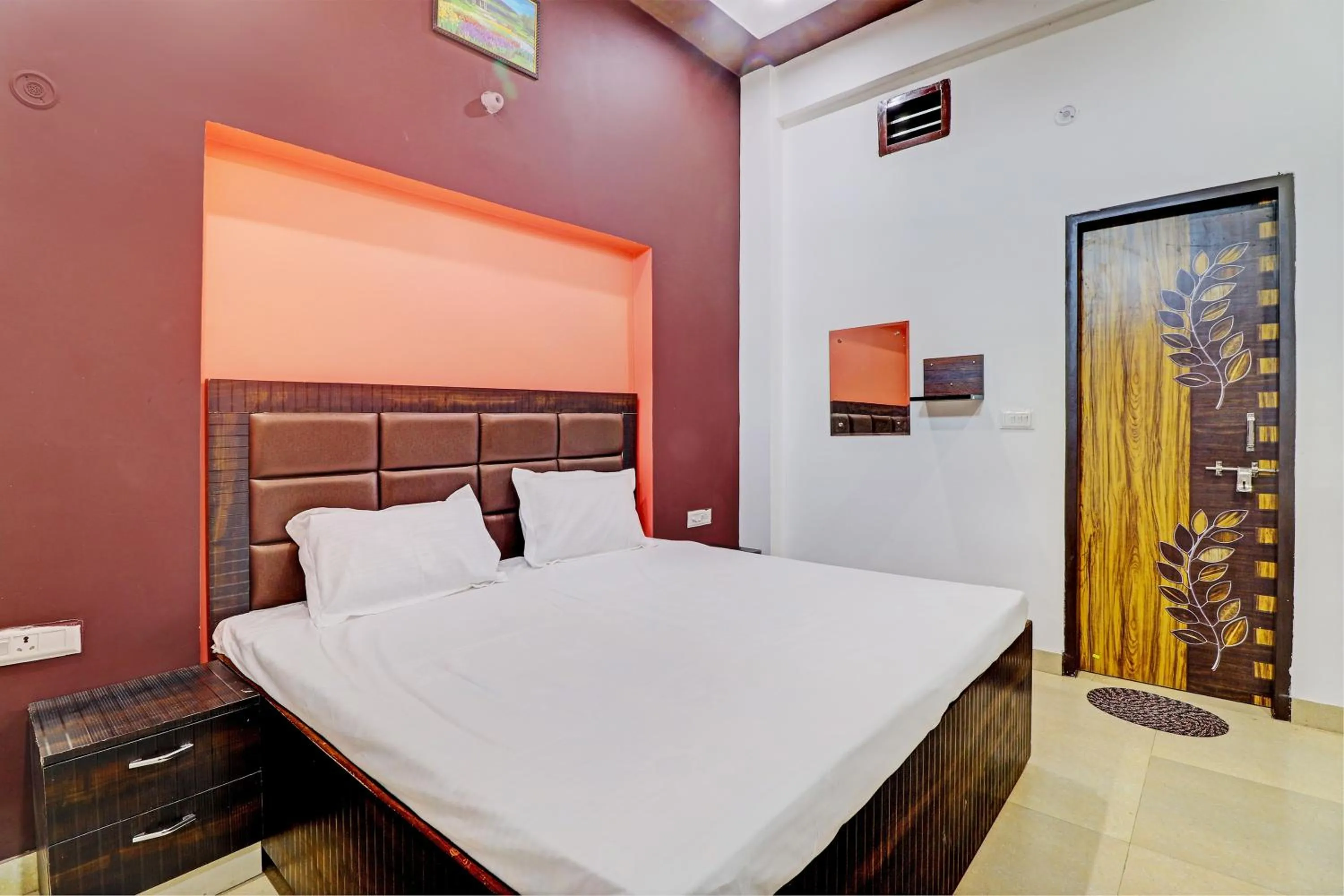 Bedroom in Hotel O Om Palace