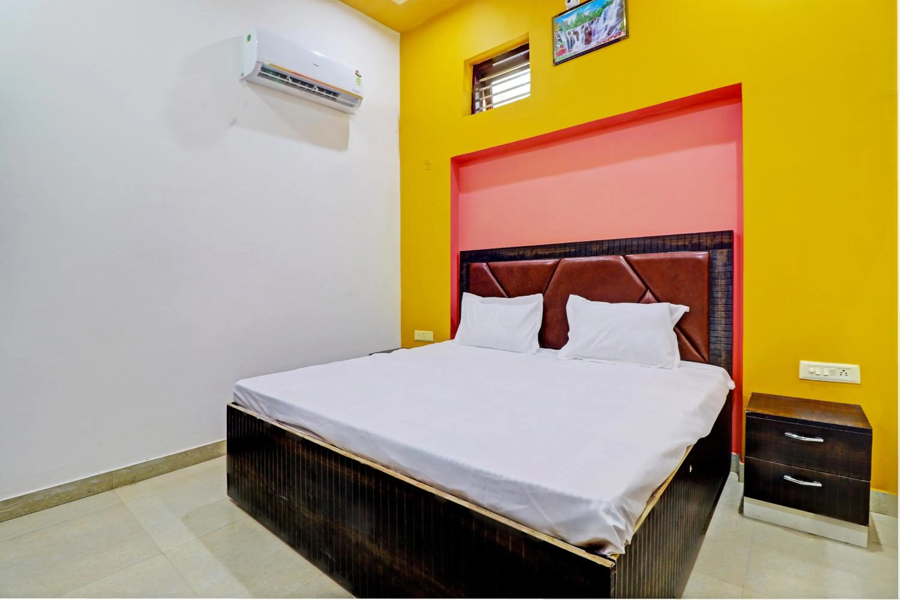 Bedroom in Hotel O Om Palace