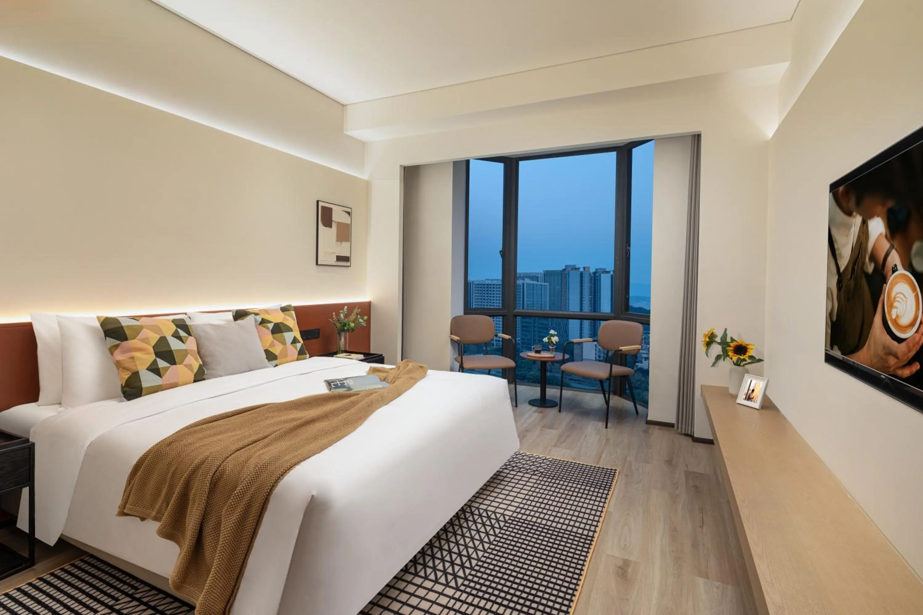 Bedroom, Bed in Citadines Connect Chayuan Chongqing