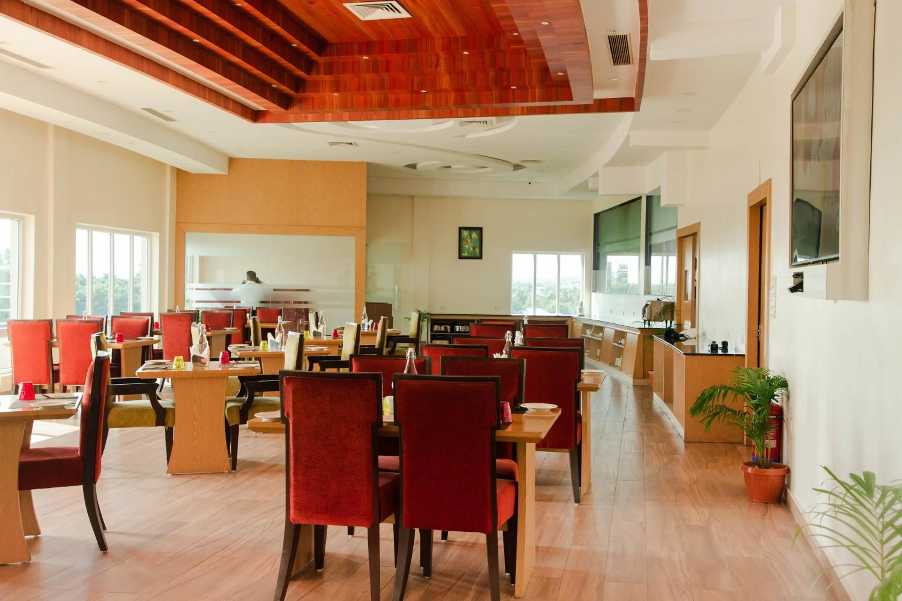 Restaurant/places to eat in Nepalirika Hotel Biratchowk