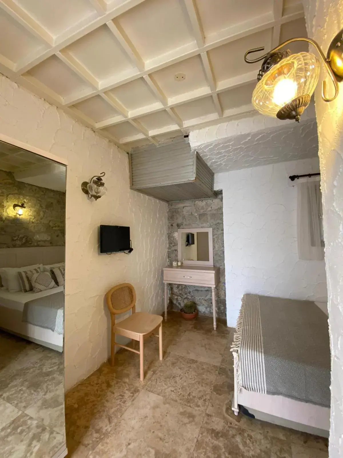 Budget Double Room in Aliko Hotel Budget Double Room in Aliko Hotel