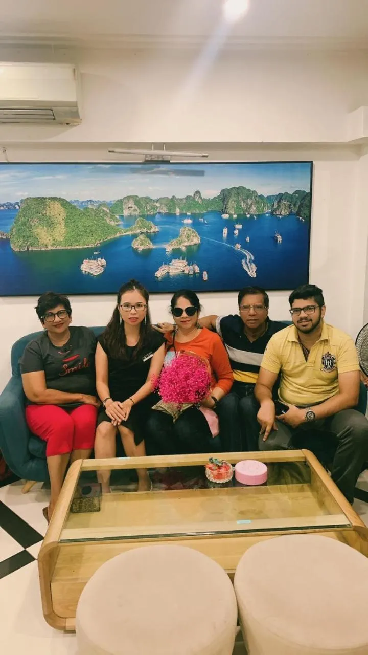 Valley Hotel &Travel