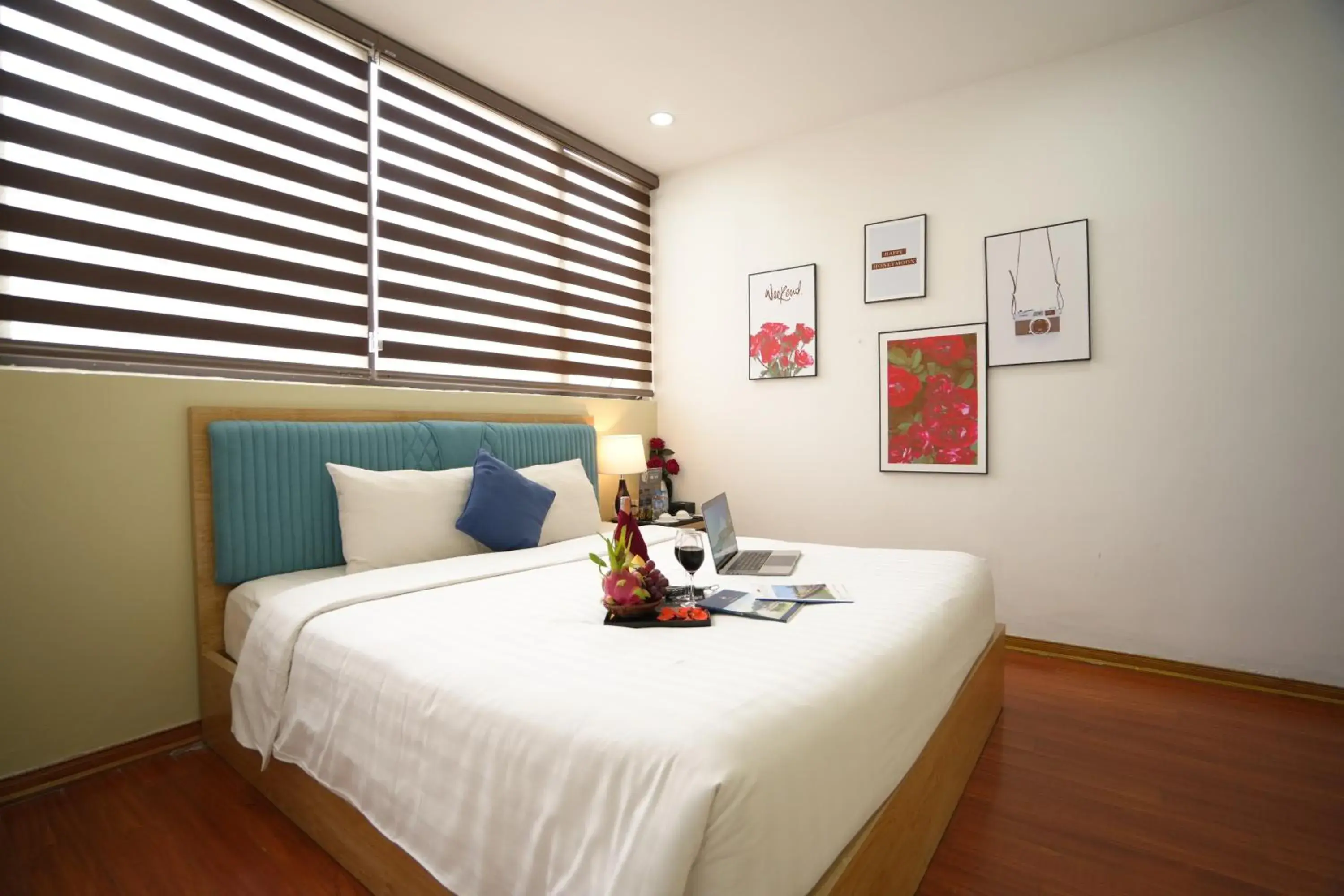 Deluxe Double Room in Valley Hotel &Travel Deluxe Double Room in Valley Hotel &Travel