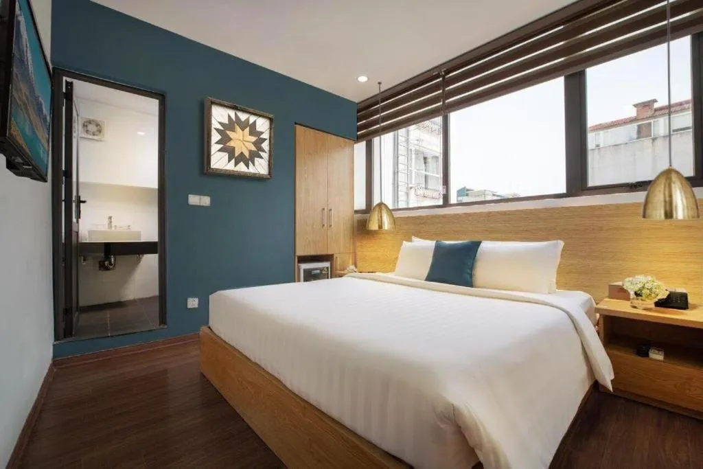 Bed in Valley Hotel &Travel