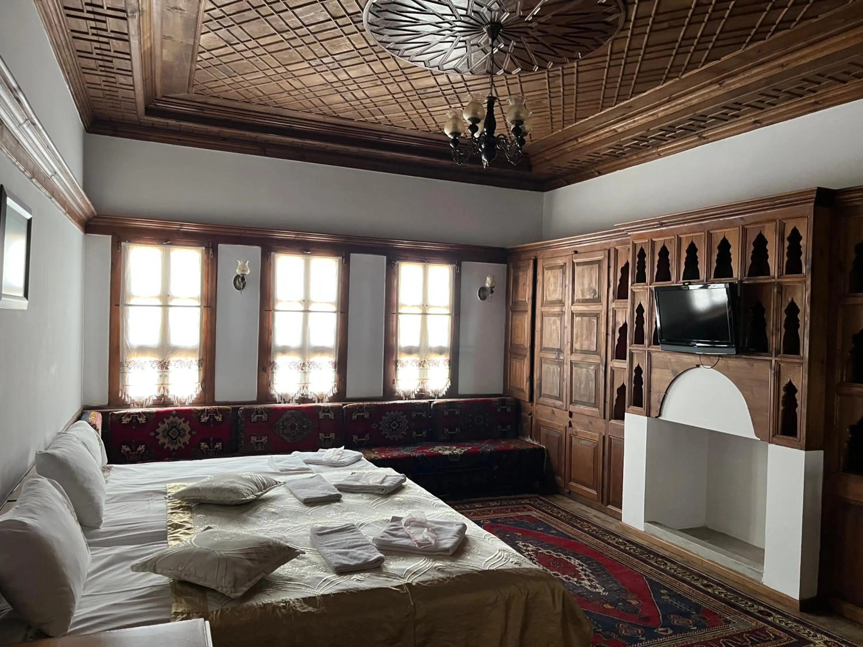 Bed in Leyla Hanım Konağı