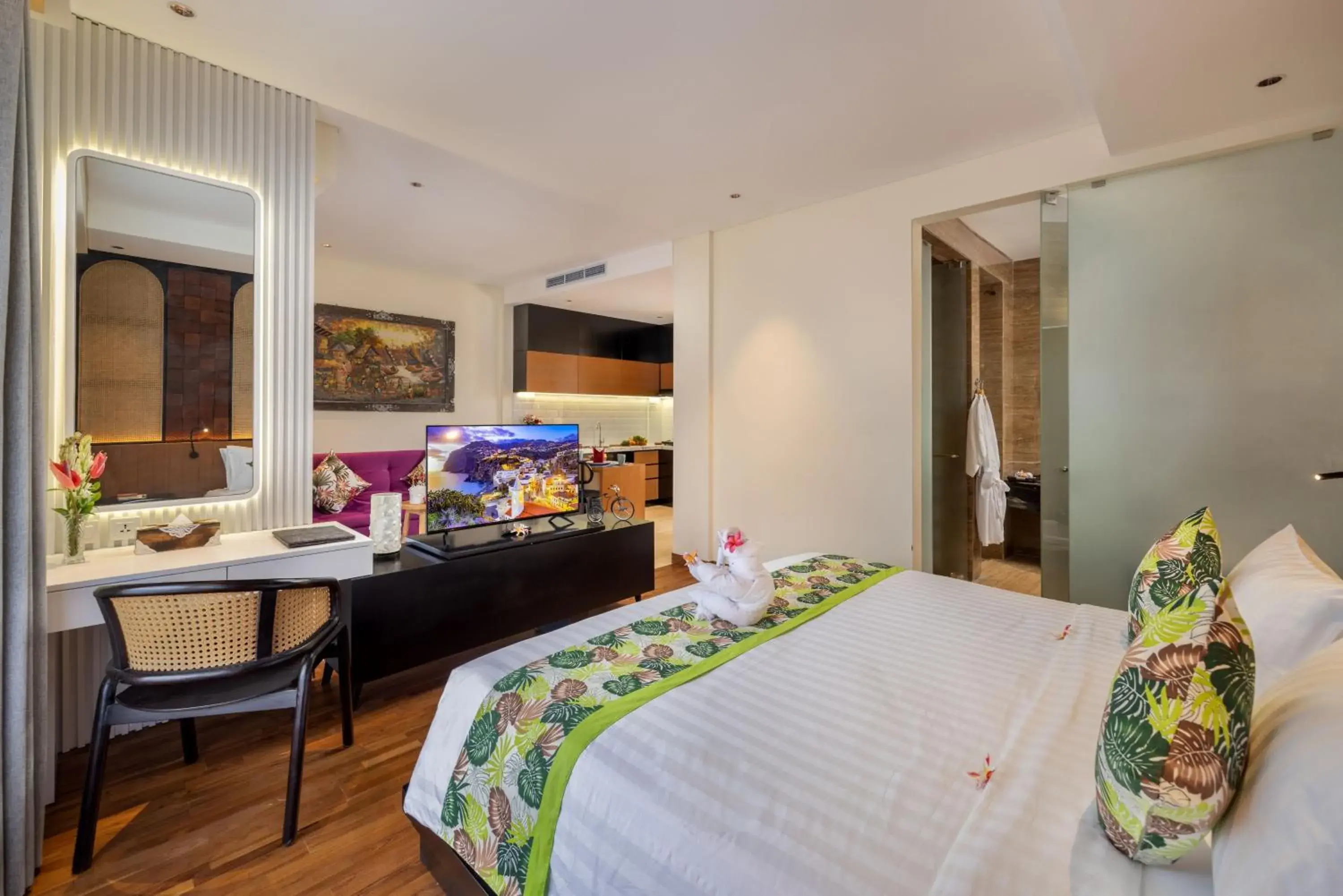 Junior Suite with Pool View in Mokko Suites Batubelig Junior Suite with Pool View in Mokko Suites Batubelig