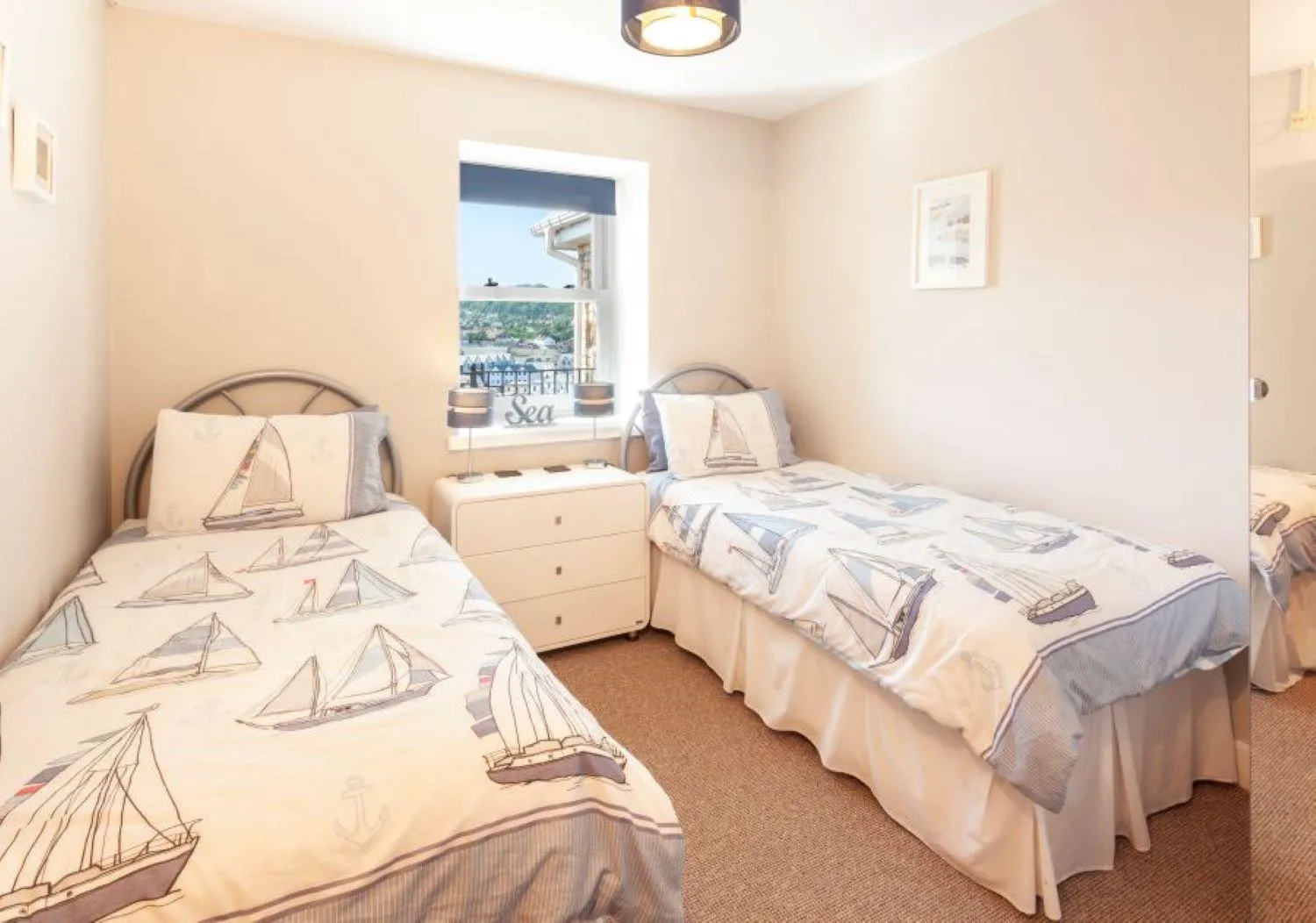 Other, Bed in Superb sea front apartment with great sea views