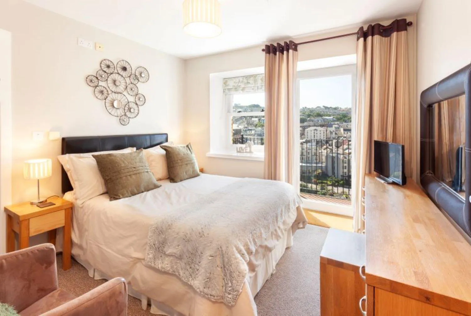 Other, Bed in Superb sea front apartment with great sea views