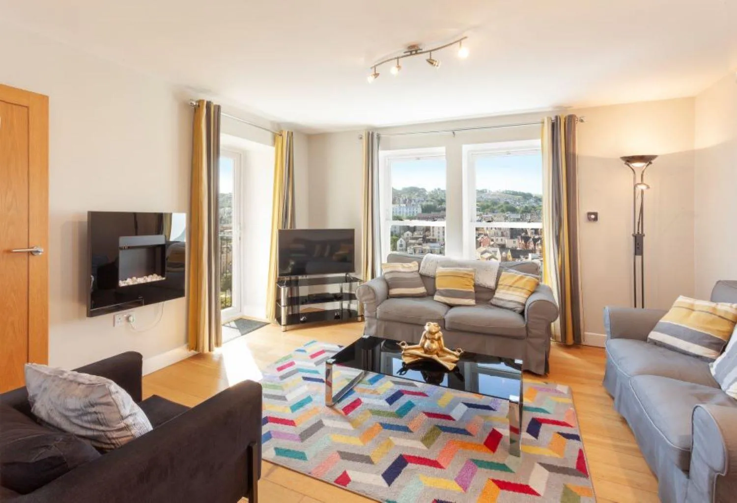 Other in Superb sea front apartment with great sea views