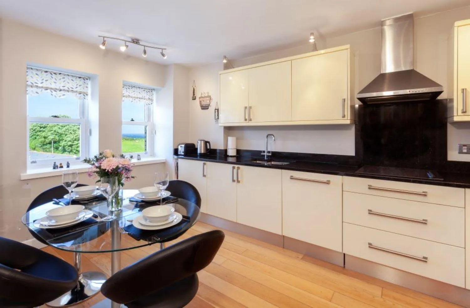 Other in Superb sea front apartment with great sea views