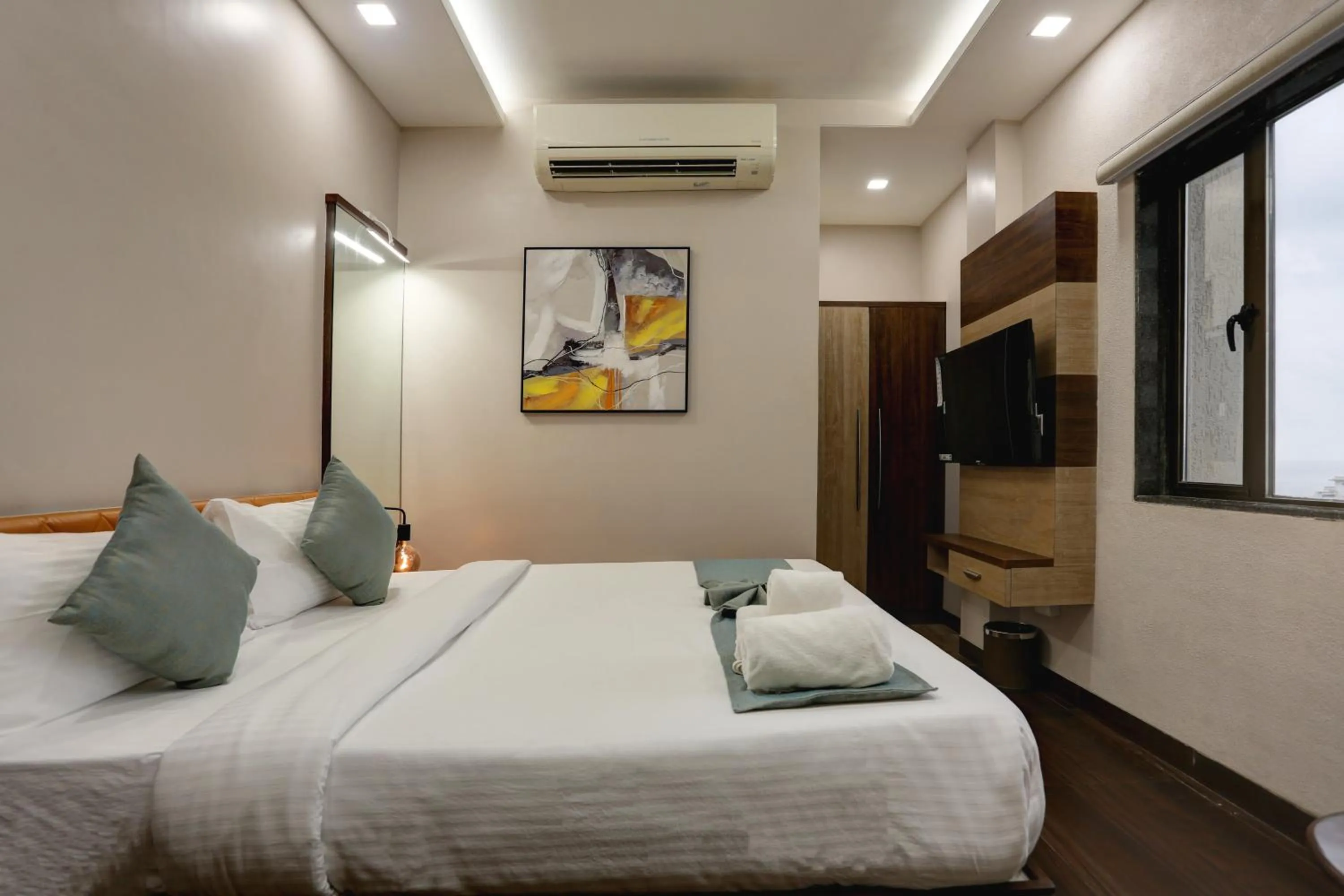 Bed in Hotel Ozone Inn Colaba