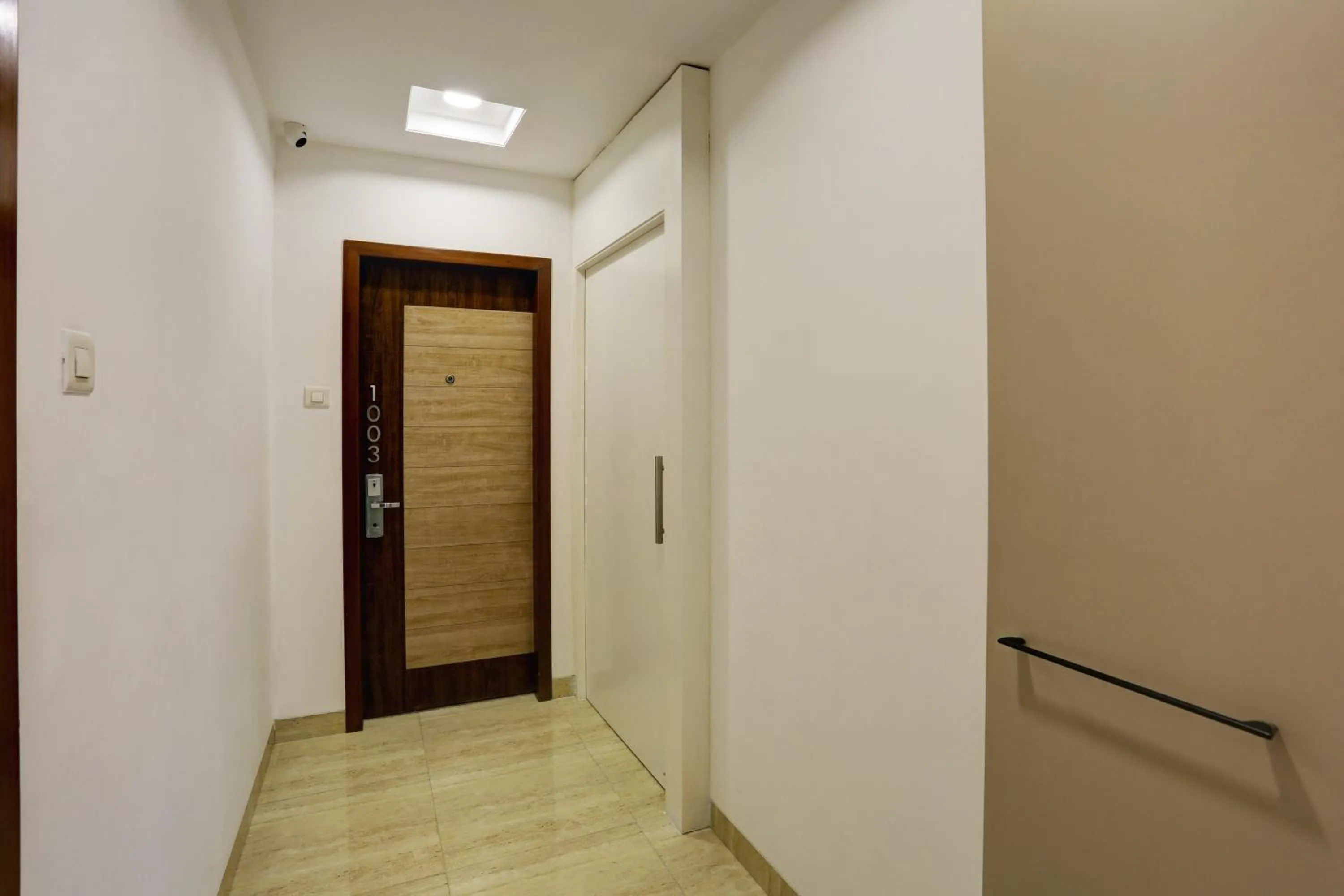 Lobby or reception in Hotel Ozone Inn Colaba