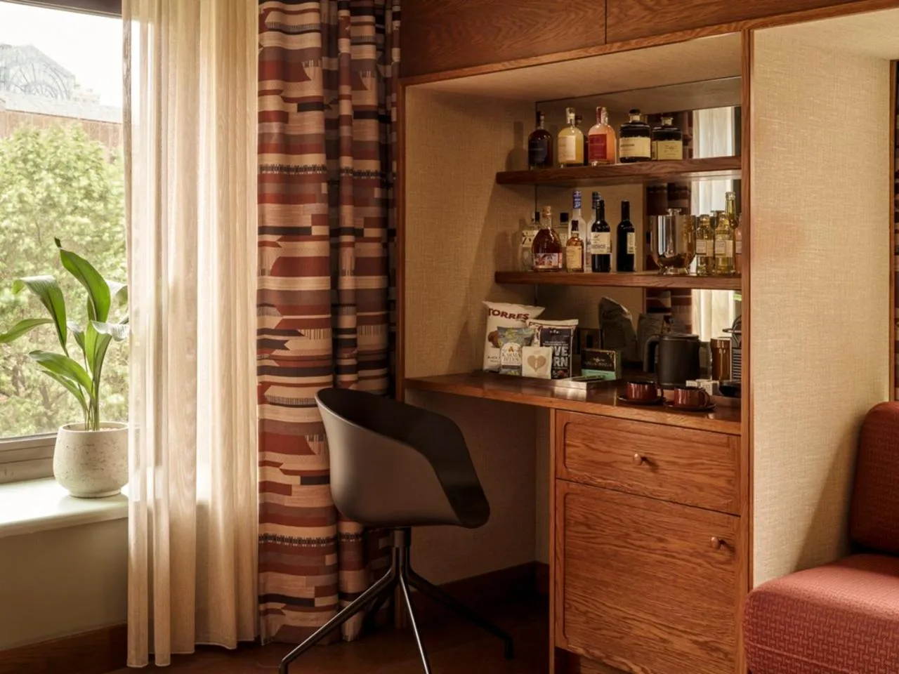 Coffee/tea facilities in Sir Devonshire Square Hotel, part of Sircle Collection