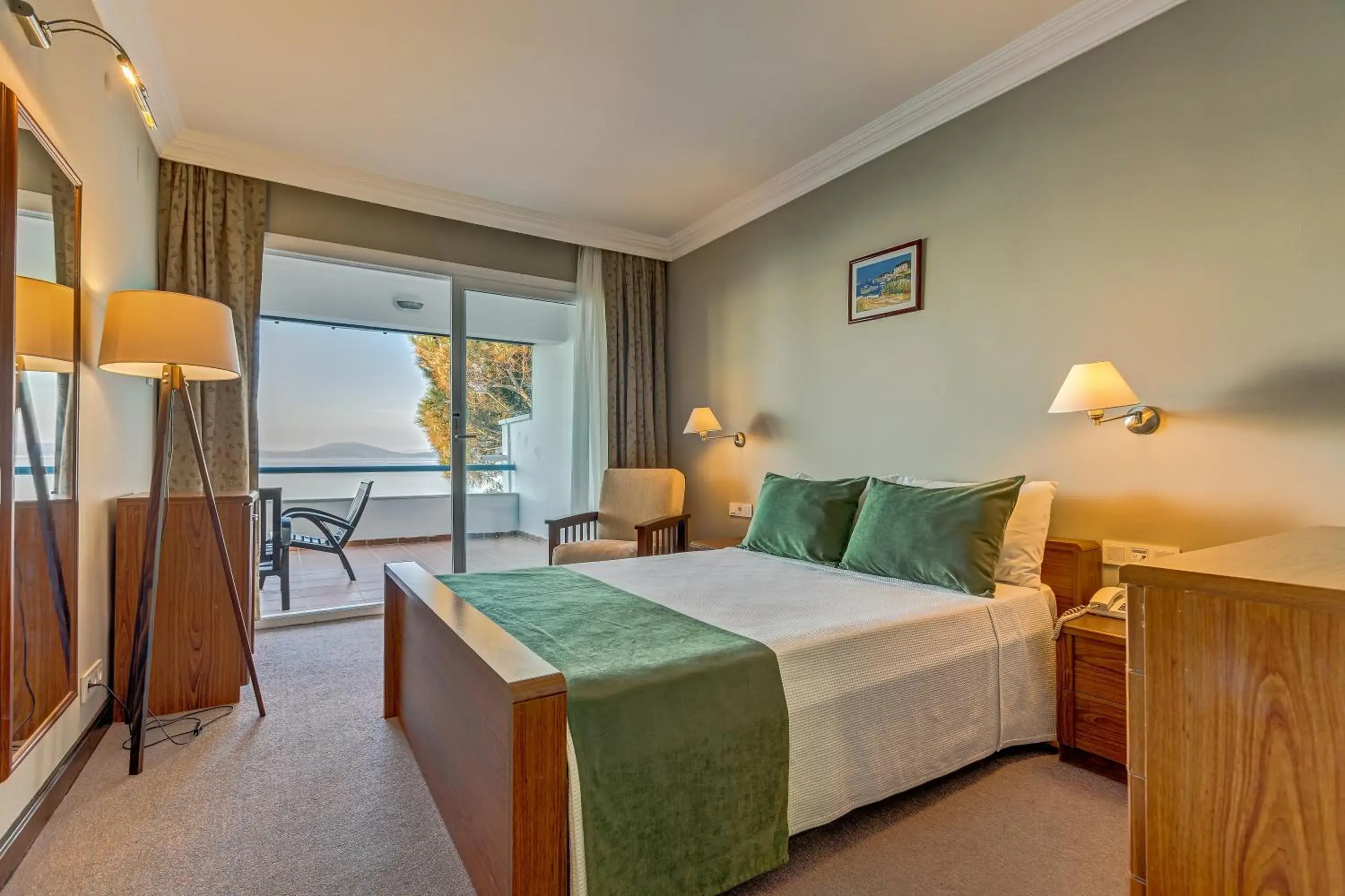 Day, Bed in Cunda Hotel Day, Bed in Cunda Hotel