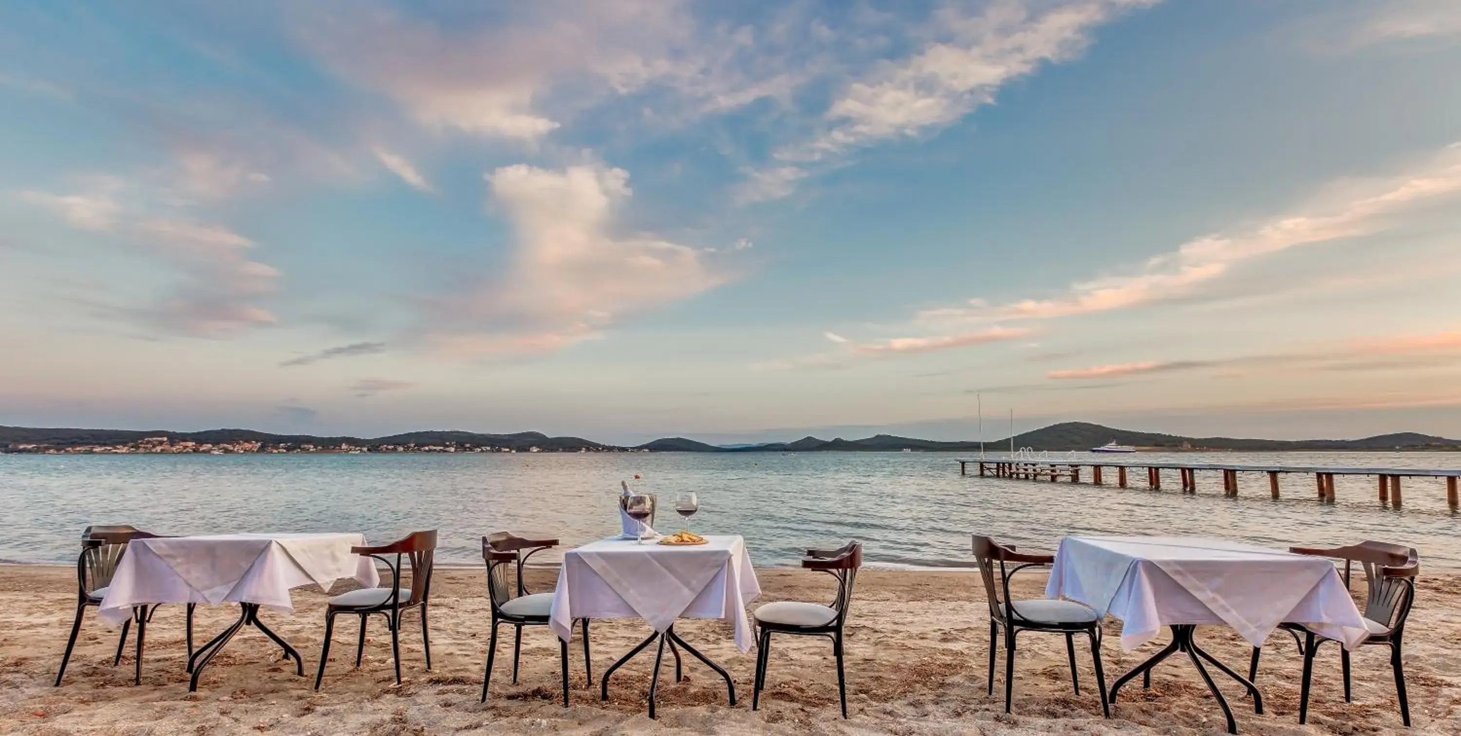 Restaurant/places to eat in Cunda Hotel Restaurant/places to eat in Cunda Hotel