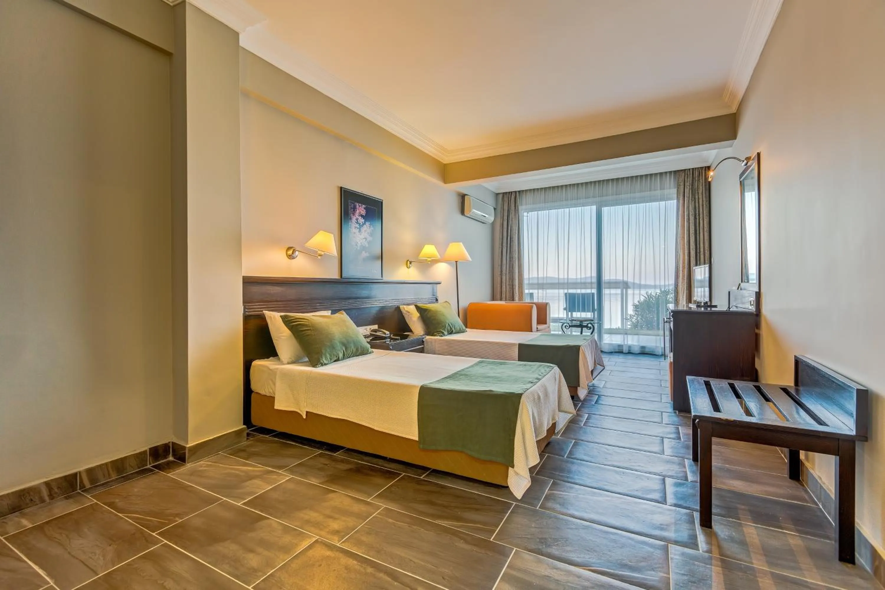 Photo of the whole room, Bed in Cunda Hotel