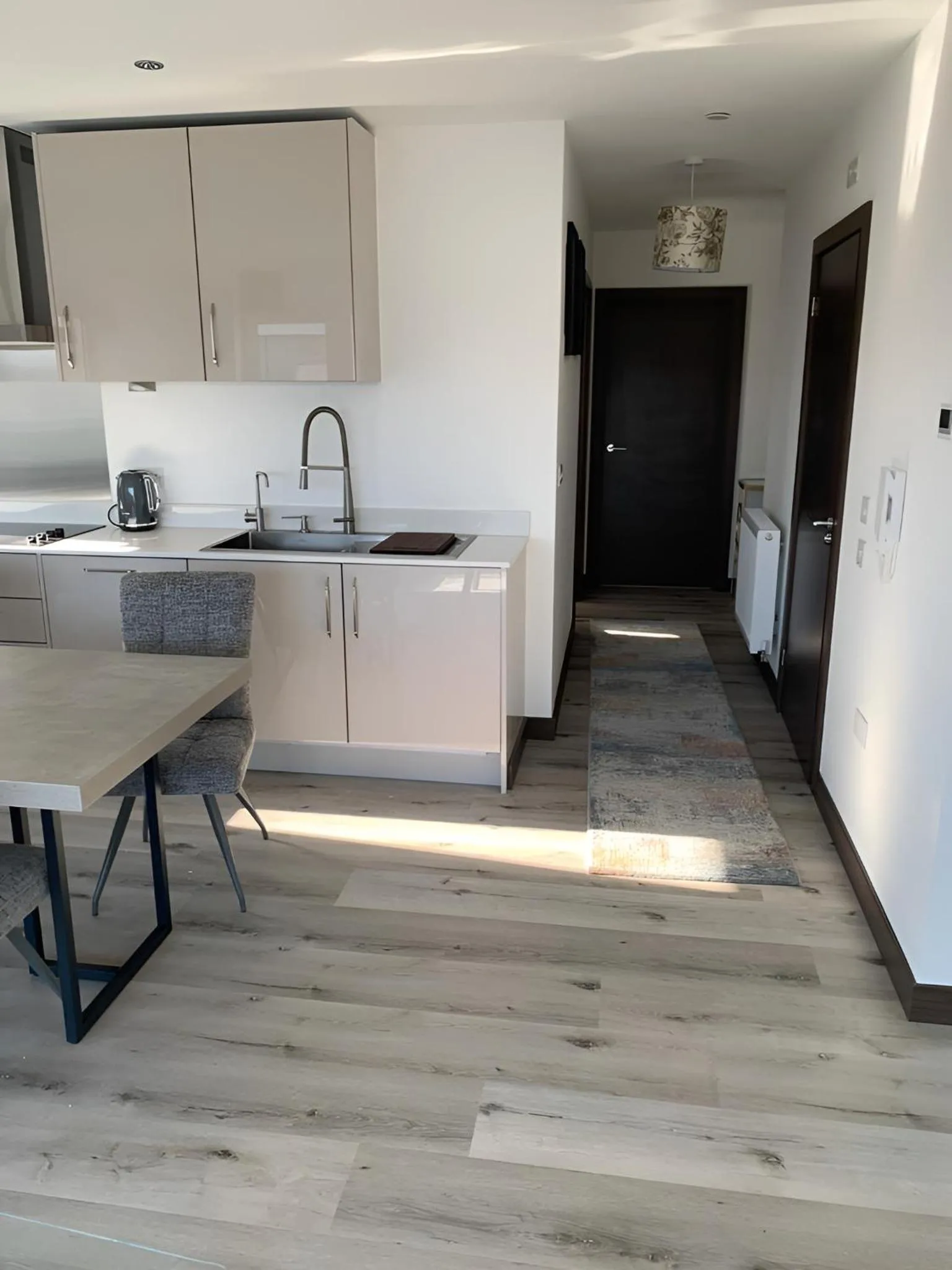 Raphvin Apex Abode - Two bedroom apartmentparking