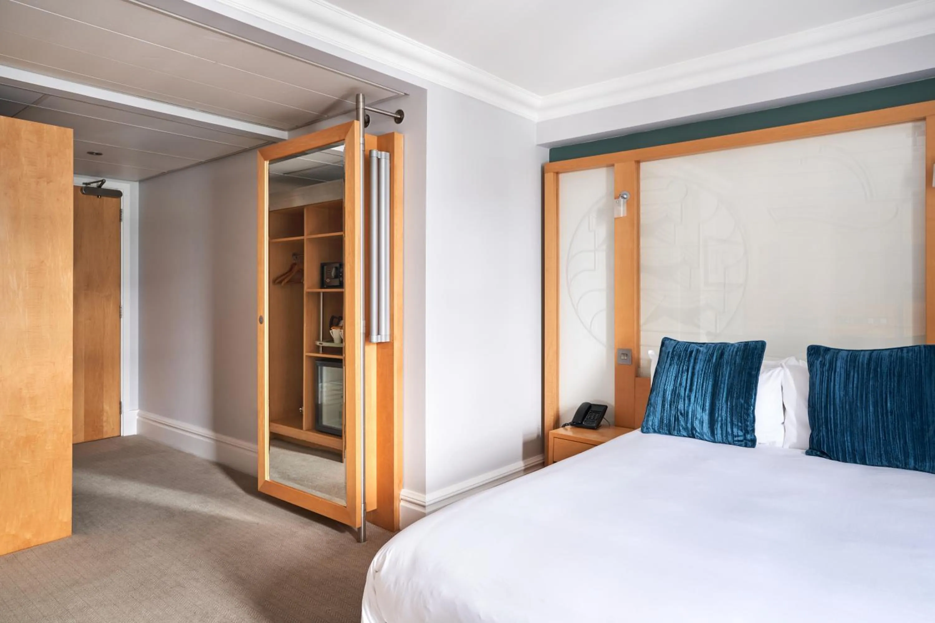 Bedroom, Bed in Thistle London Park Lane